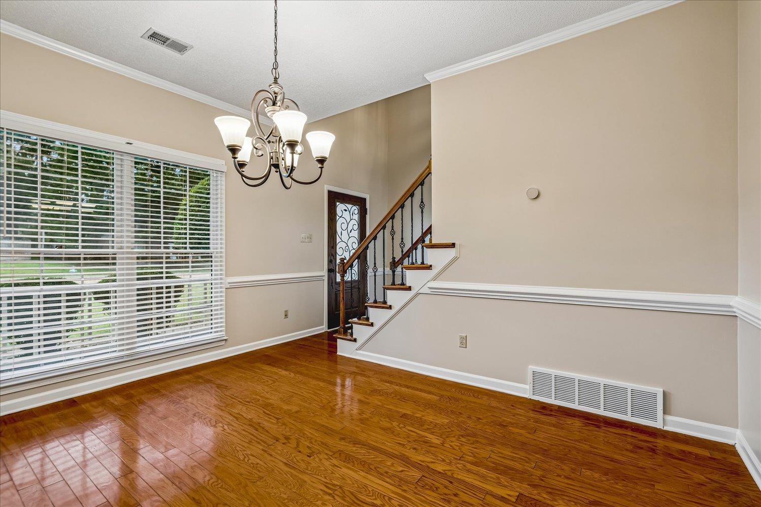 986 Heather Lake Dr Property Photo 7