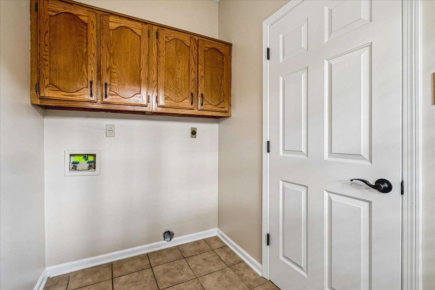 986 Heather Lake Dr Property Photo 16