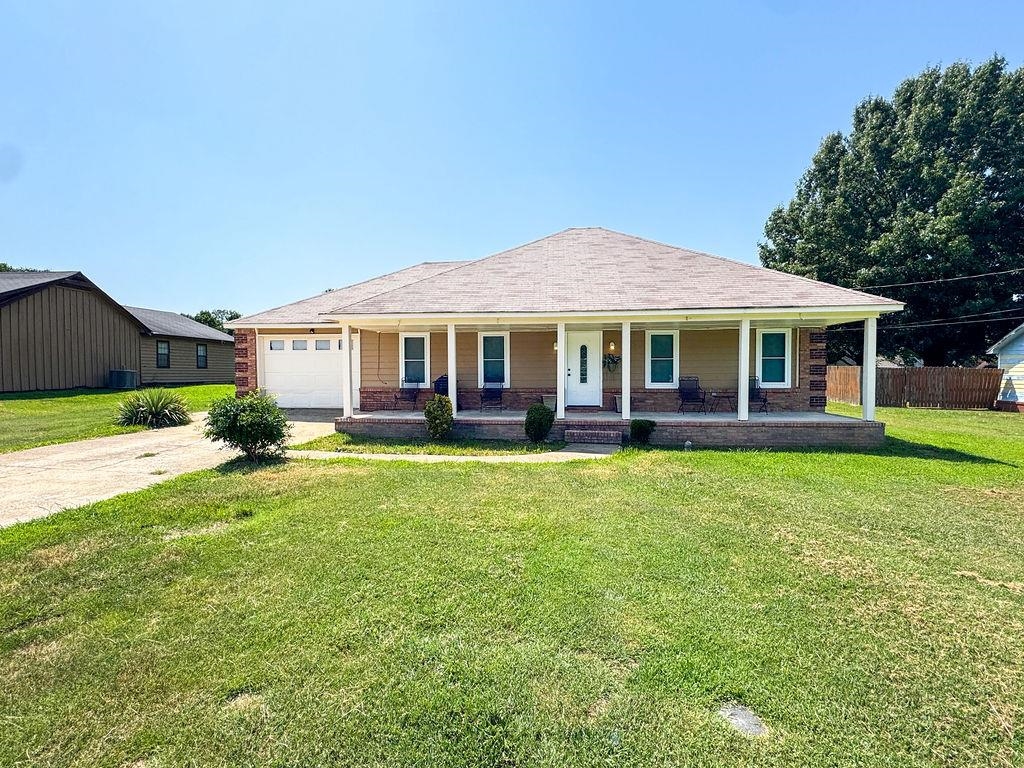 1482 Sandpiper Dr Property Photo 1