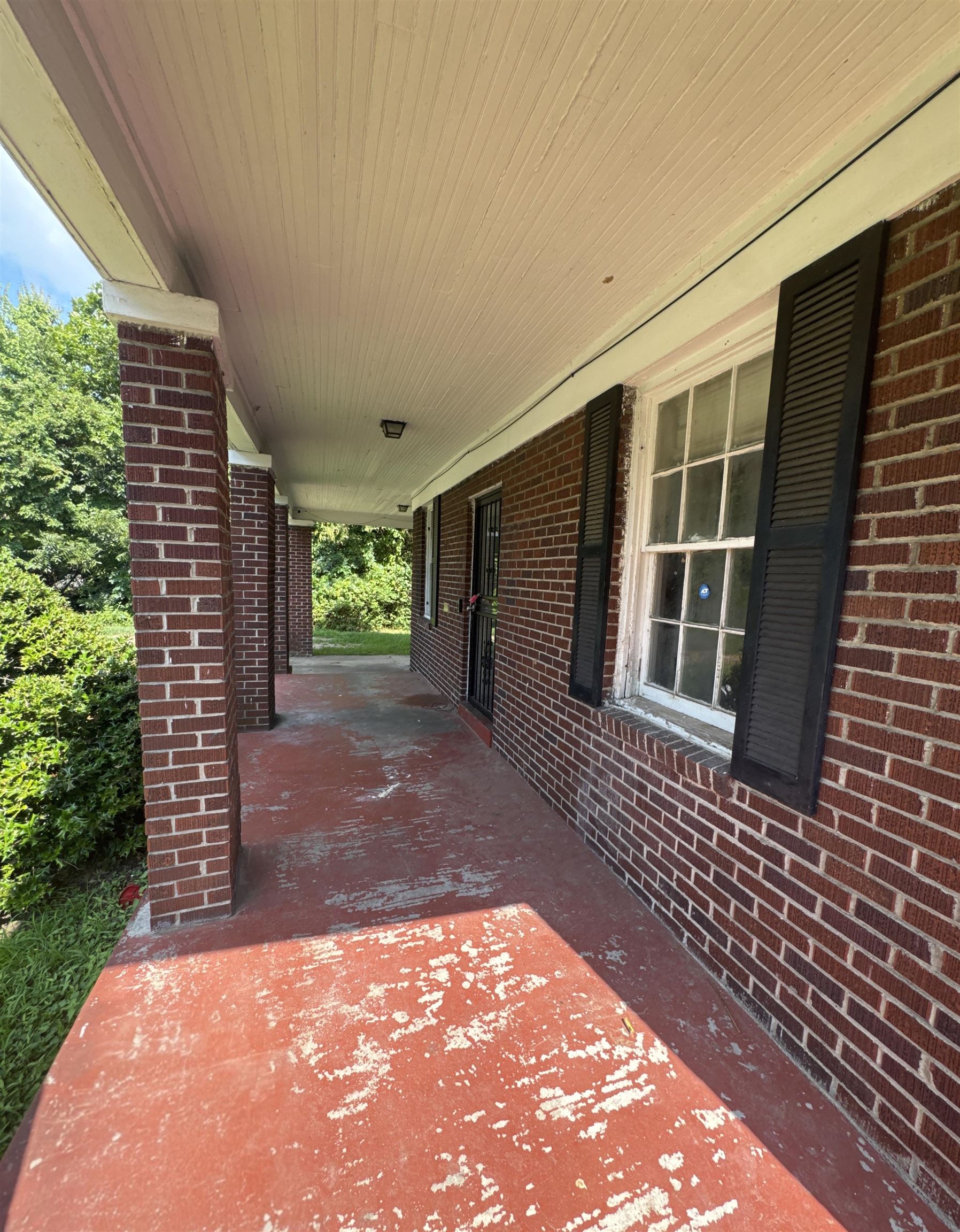 123 S Parkway Ave E Property Photo 6