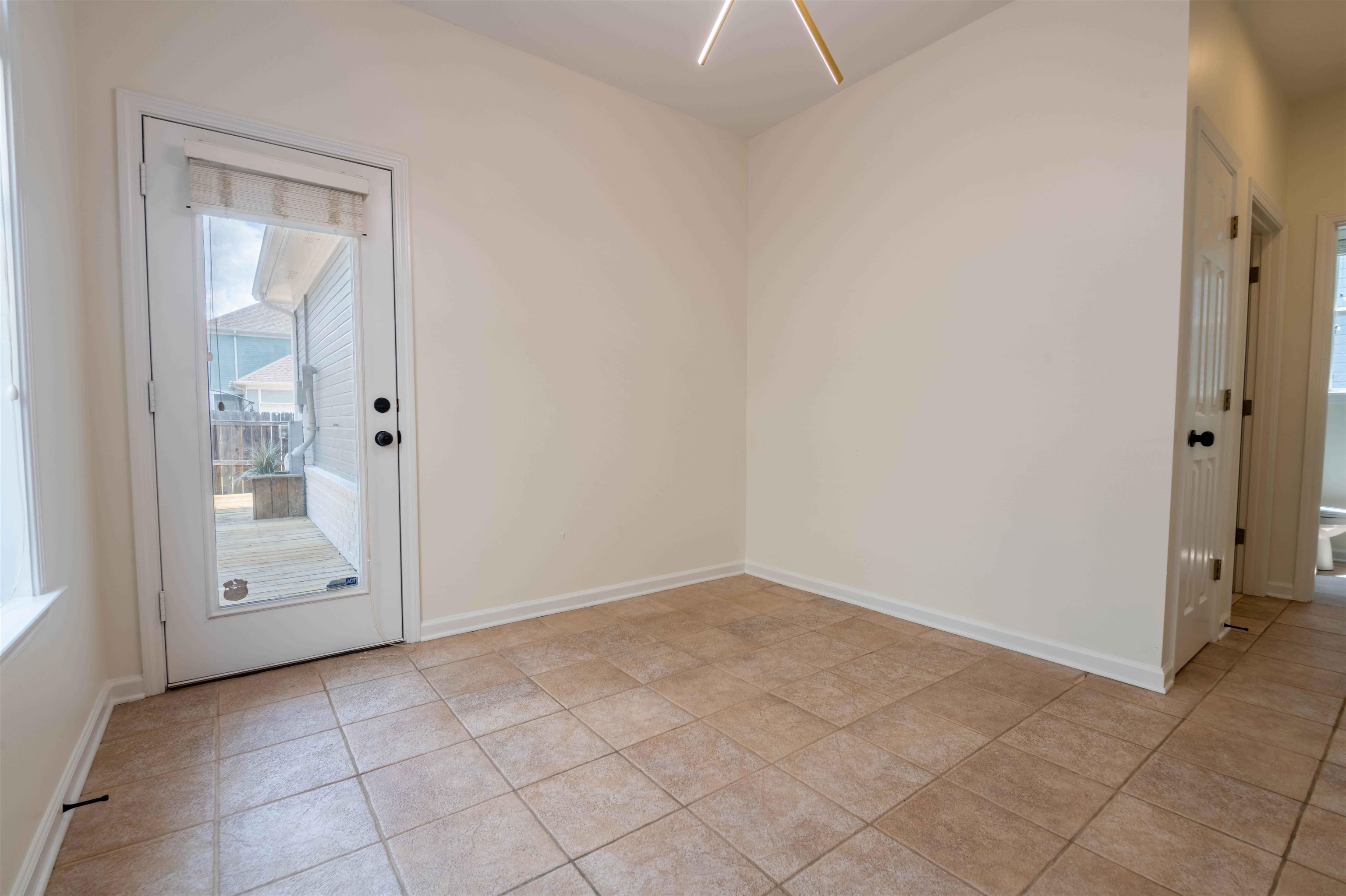 1124 Misty Isle Dr Property Photo 22