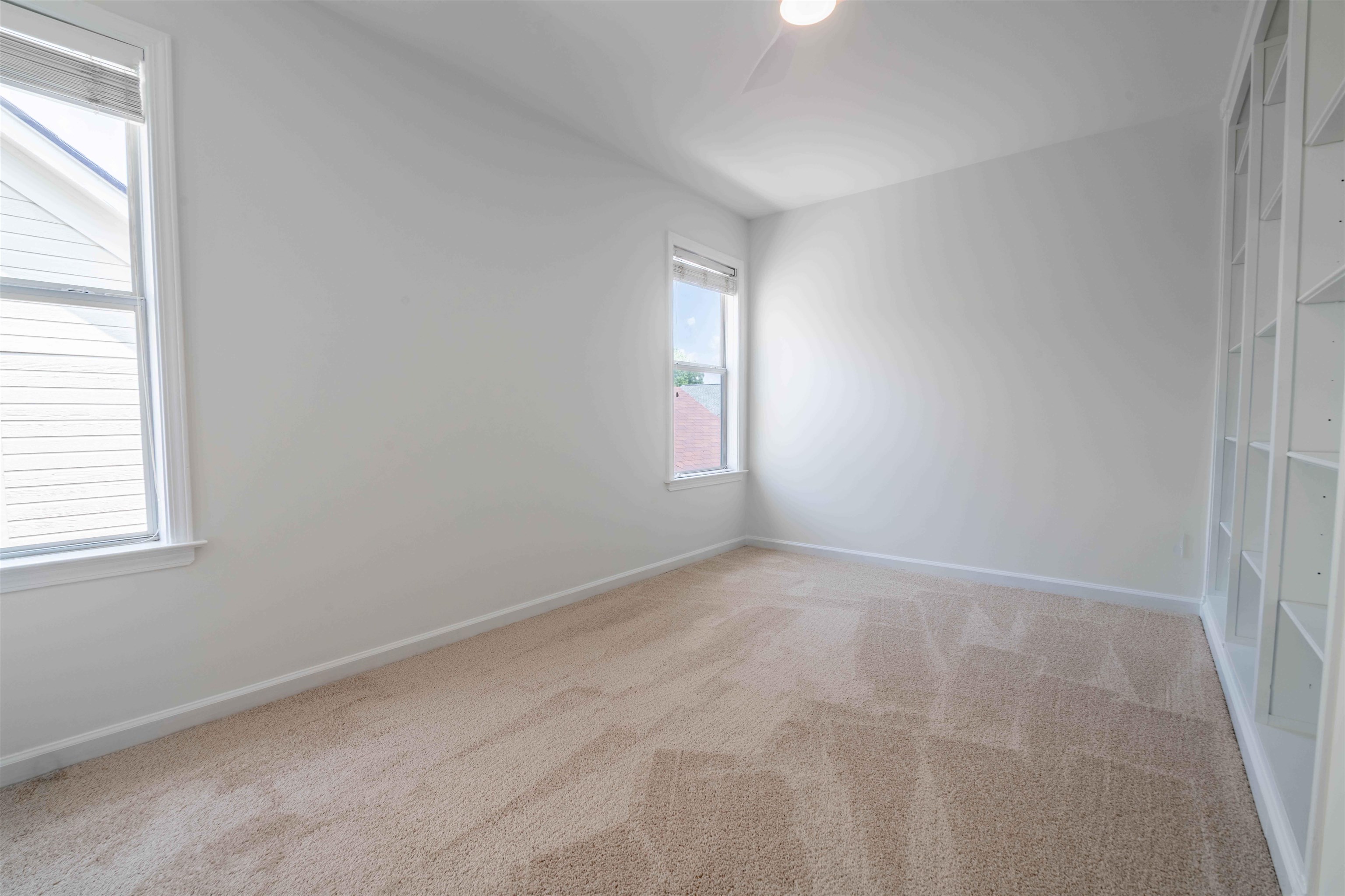 1124 Misty Isle Dr Property Photo 29