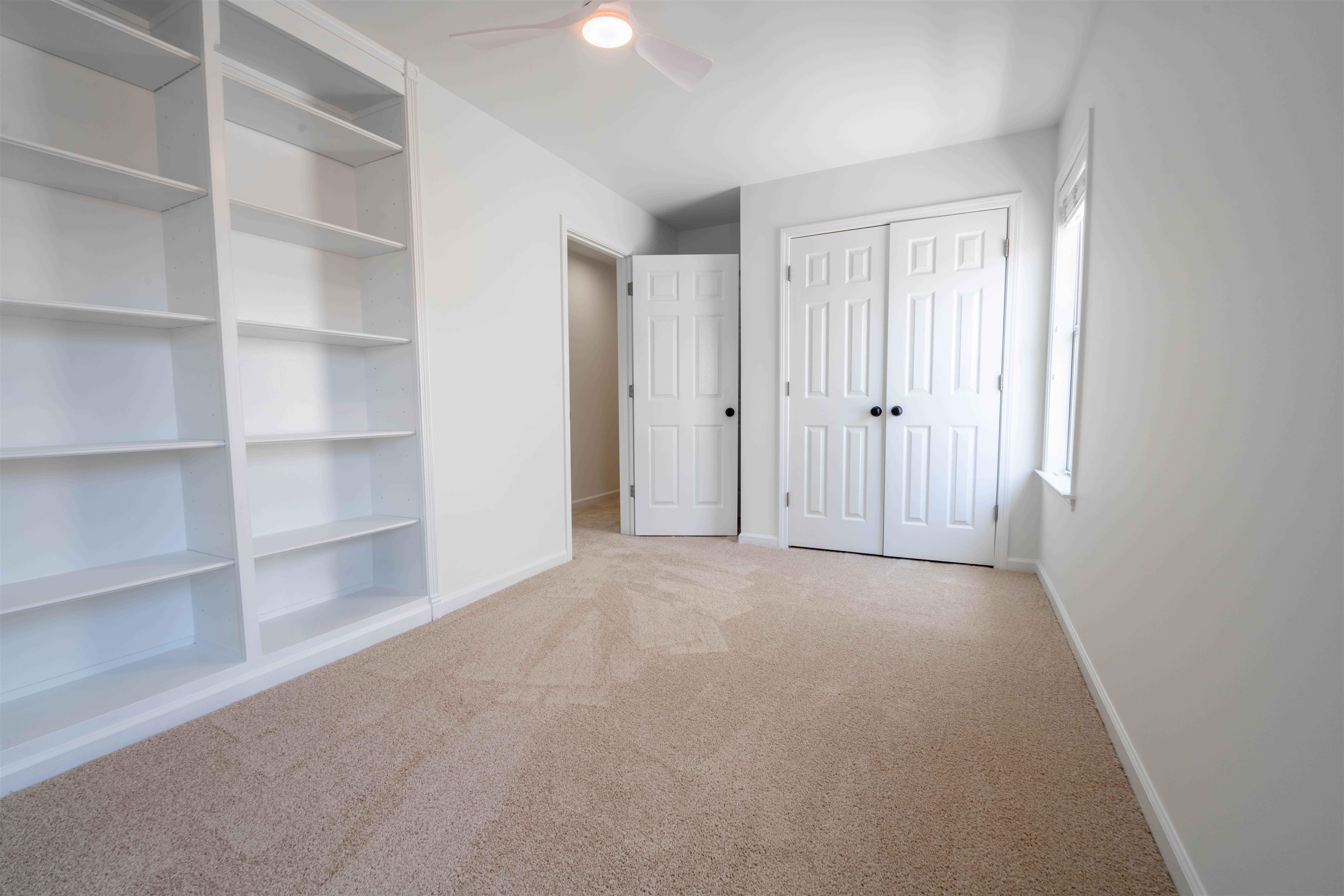 1124 Misty Isle Dr Property Photo 34