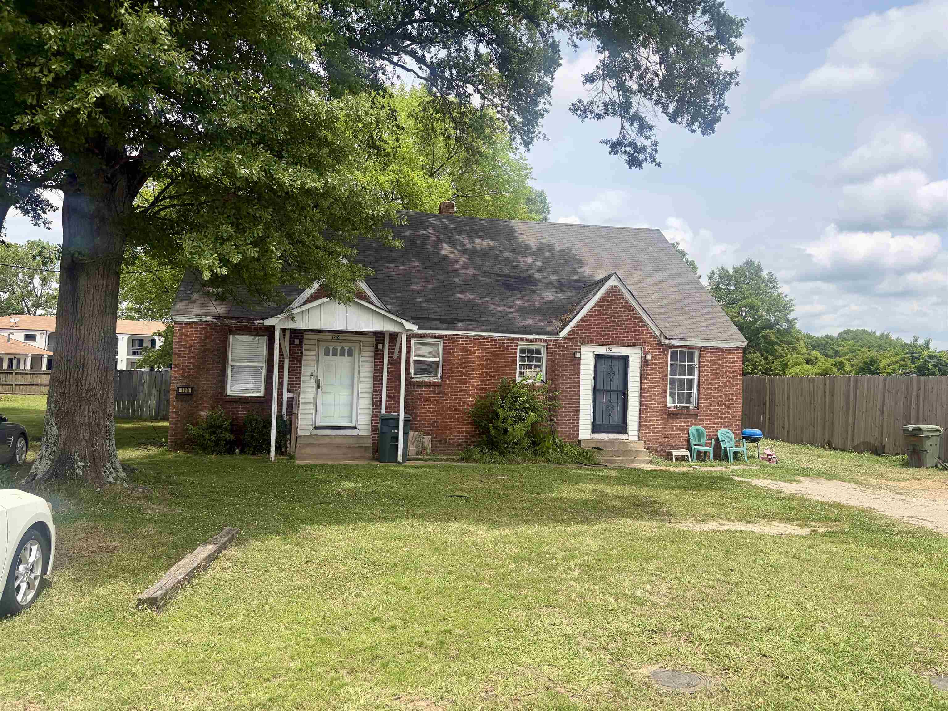 178 E Peebles Rd Property Photo 1