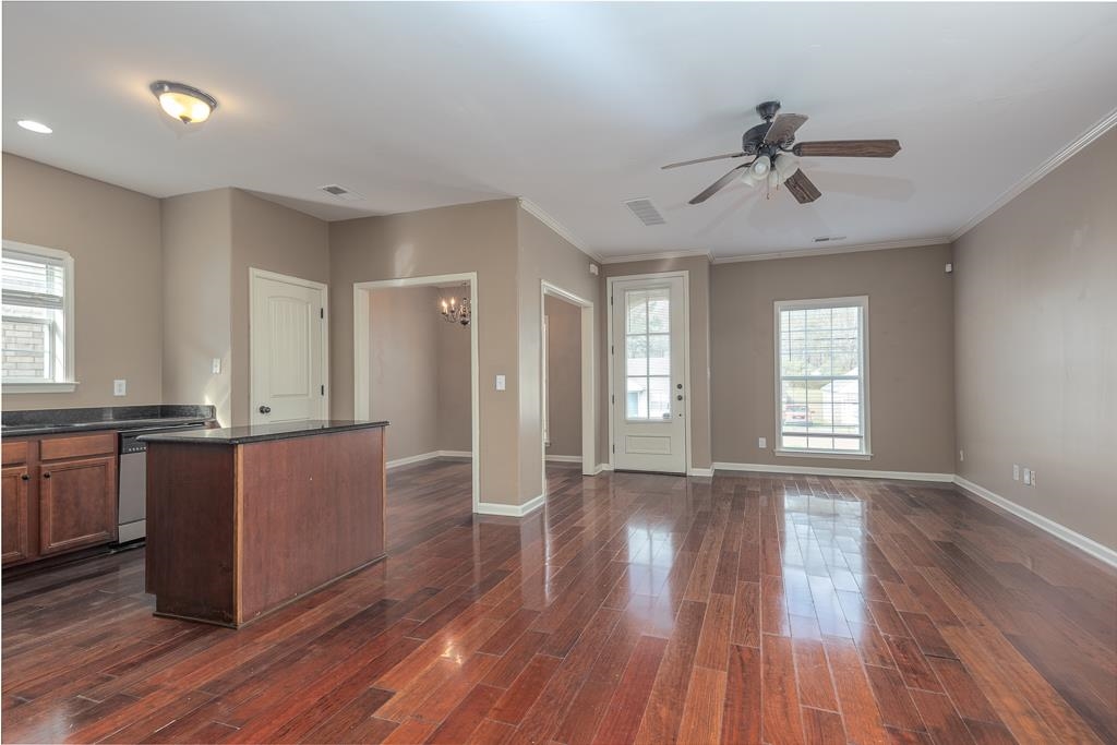 1564 Wynne Rd Property Photo 2