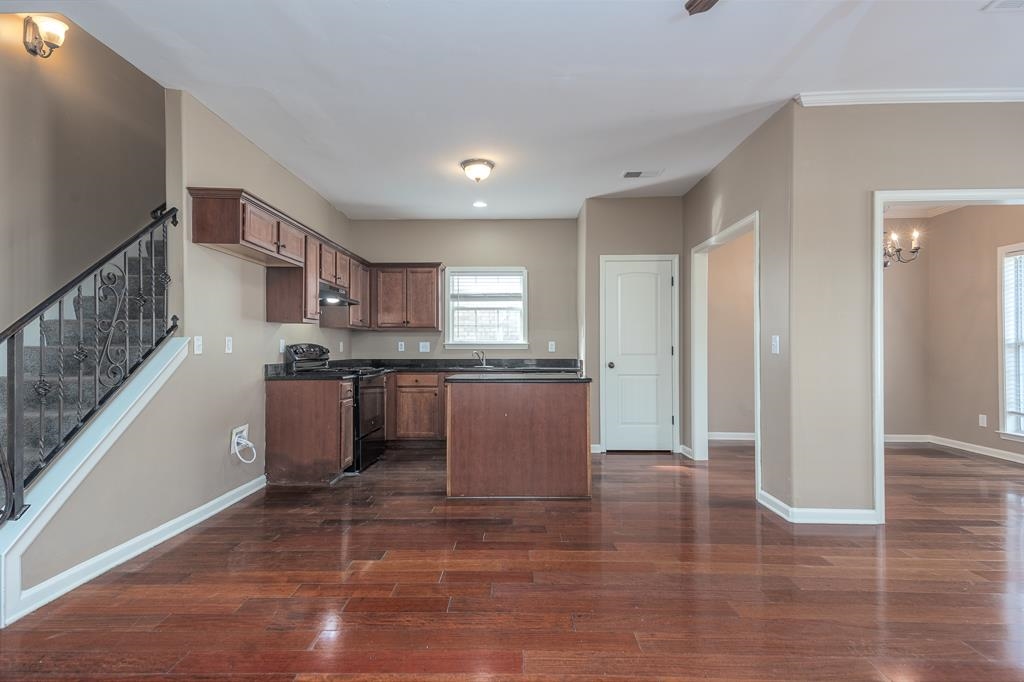 1564 Wynne Rd Property Photo 6