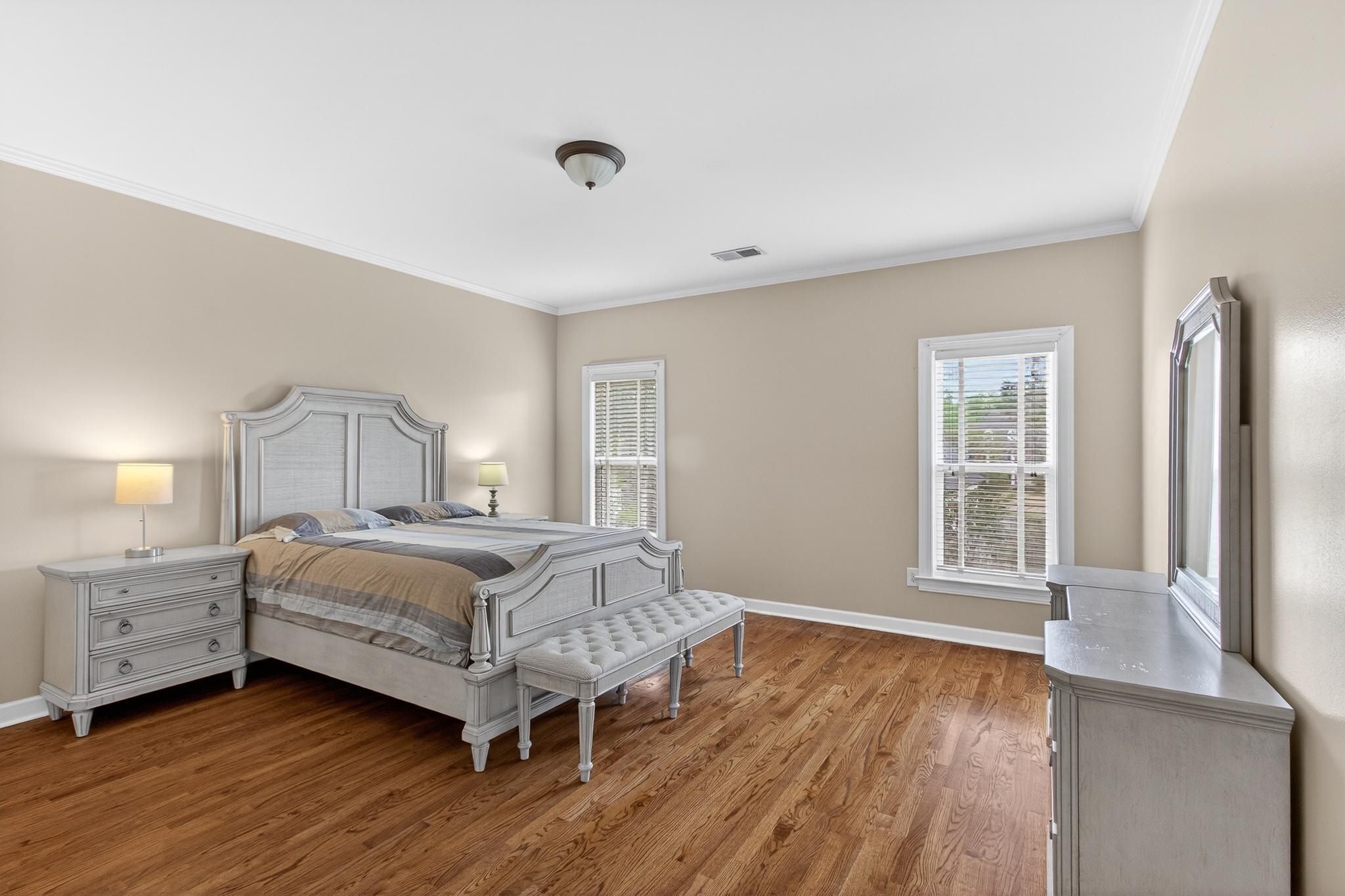1766 Dickens Cv Property Photo 16