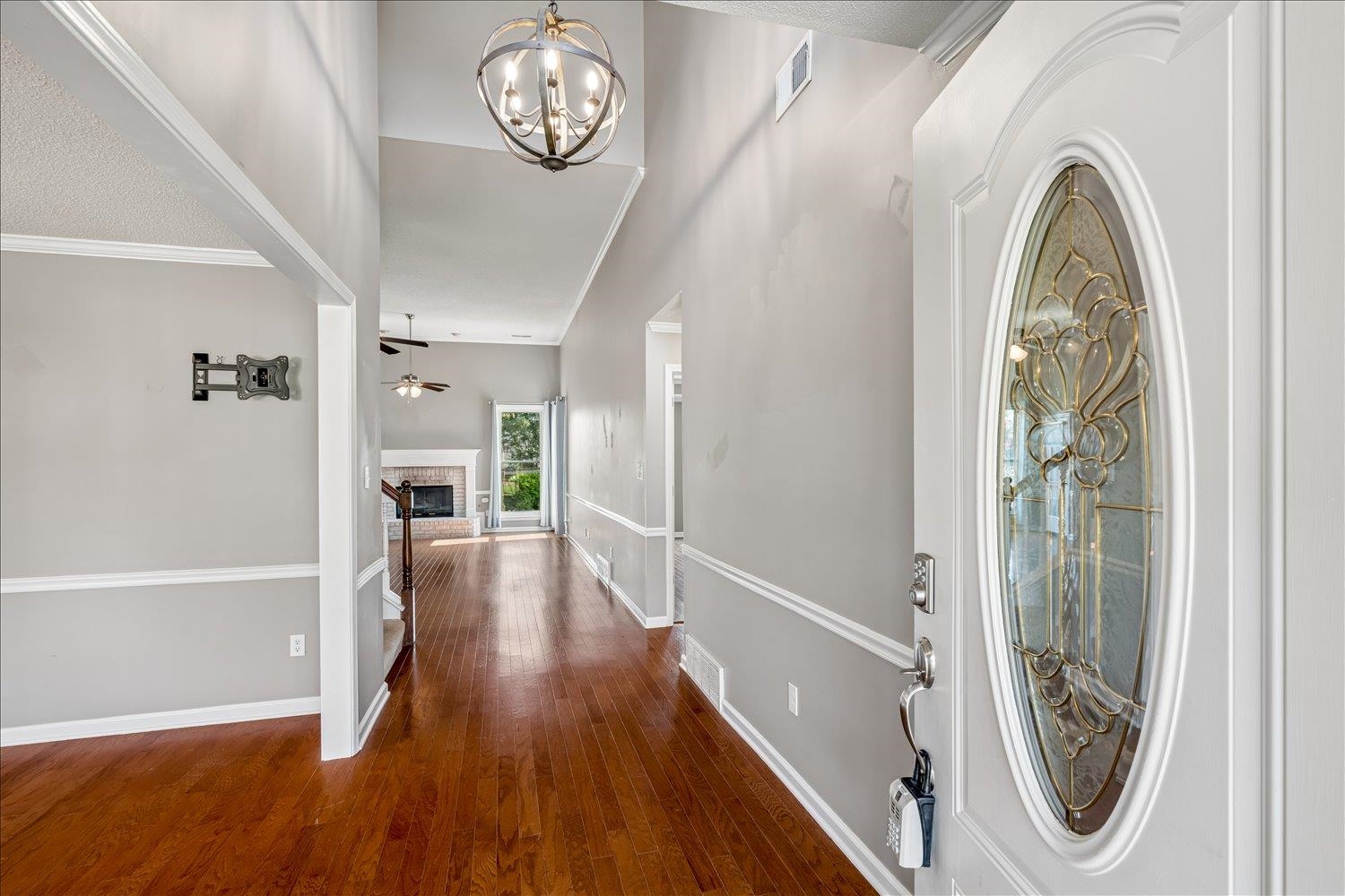 6075 Daybreak Dr Property Photo 5
