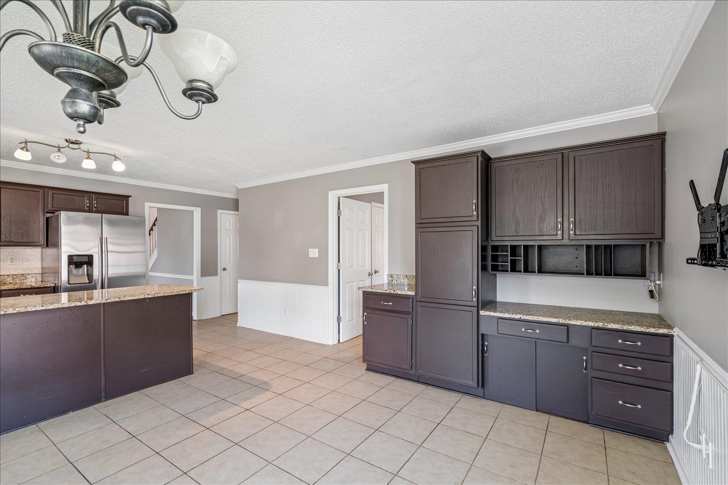 6075 Daybreak Dr Property Photo 19