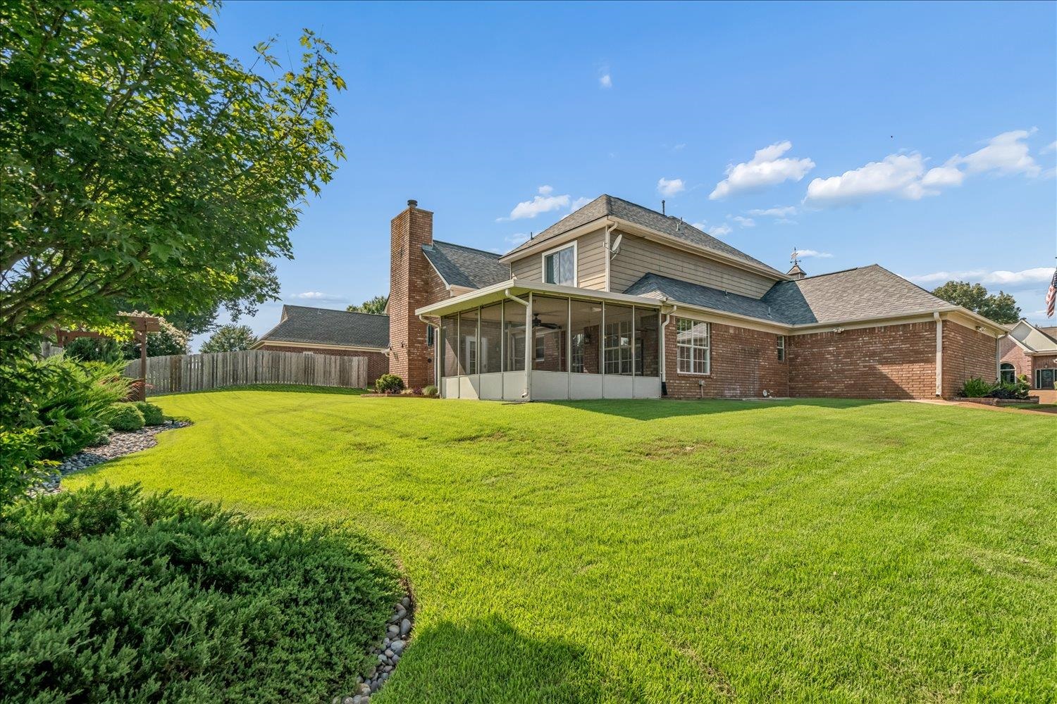 6075 Daybreak Dr Property Photo 32