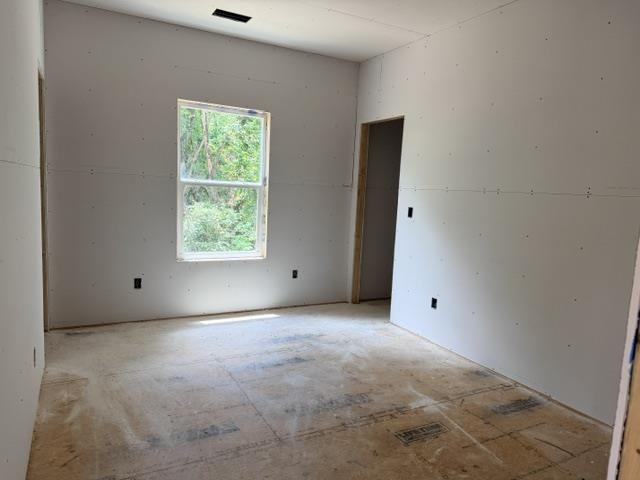 185 Hardin Rd Property Photo 6