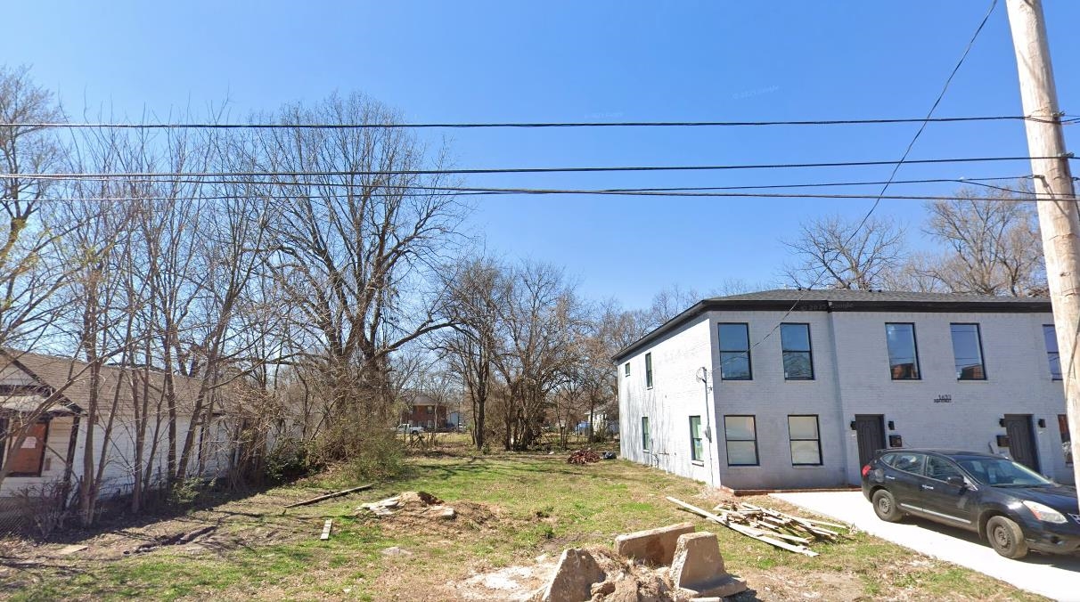 1629 ASH ST Property Photo 1