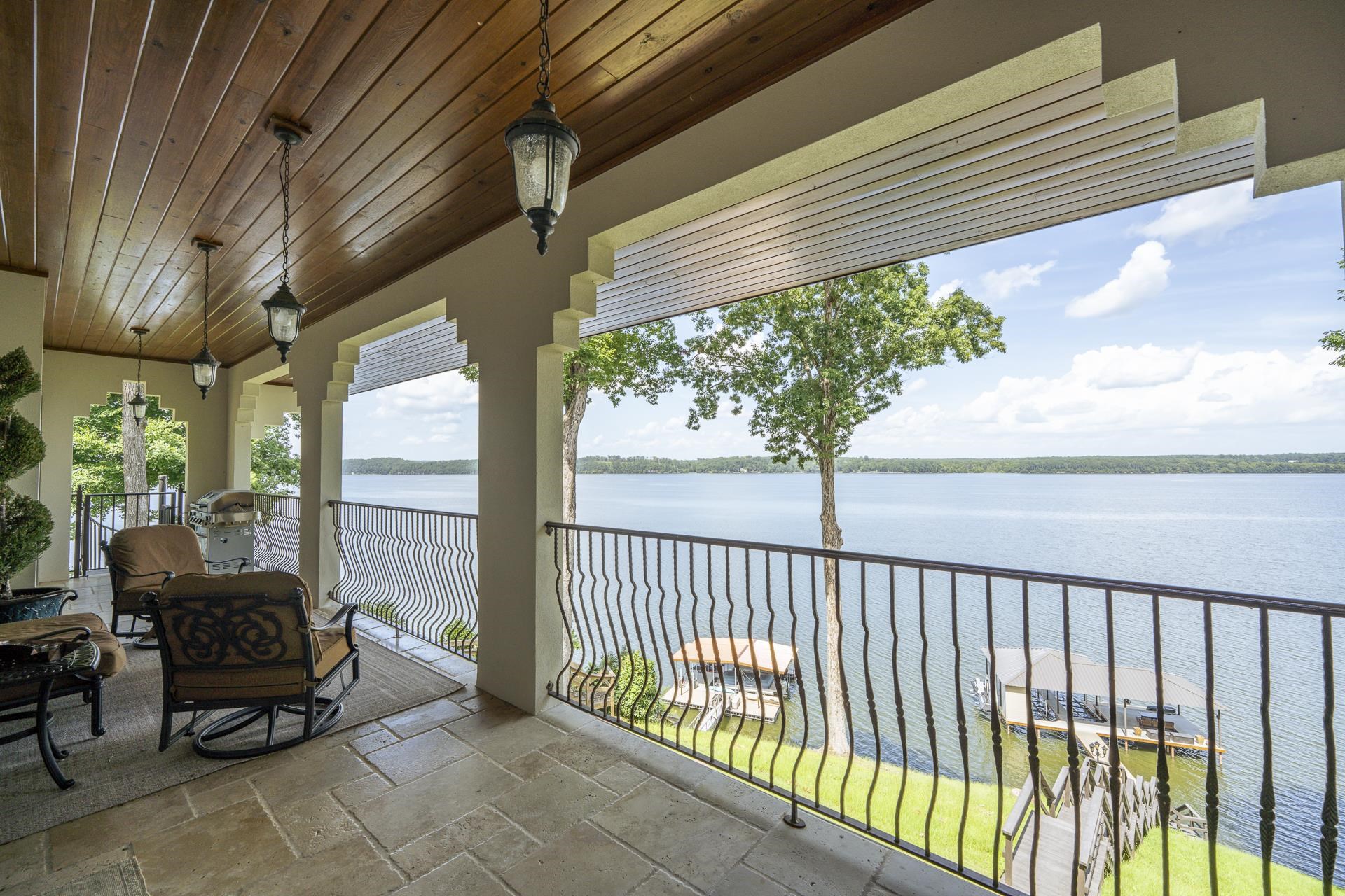 6 Glenview Dr Property Photo 2
