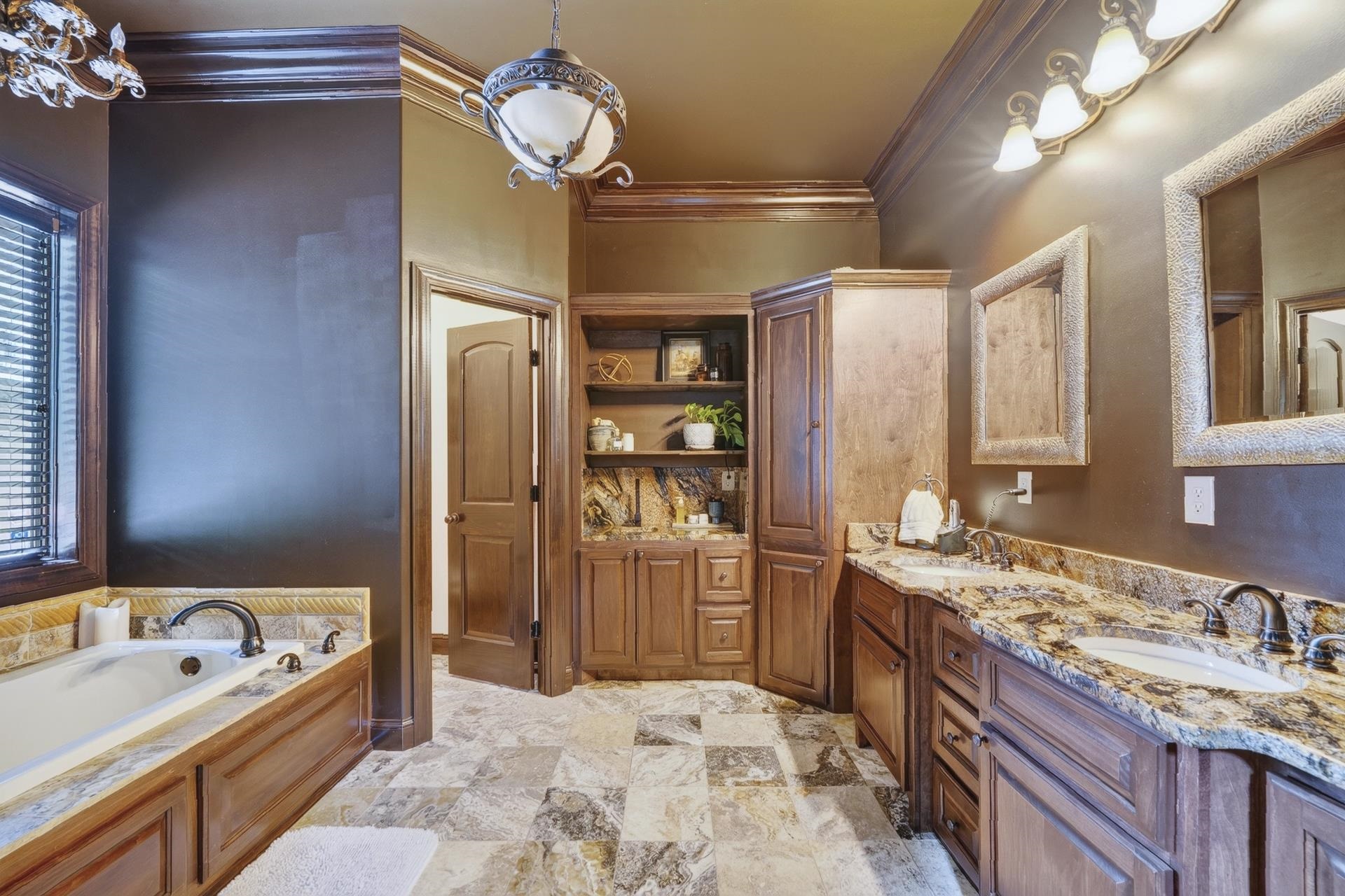 6 Glenview Dr Property Photo 10