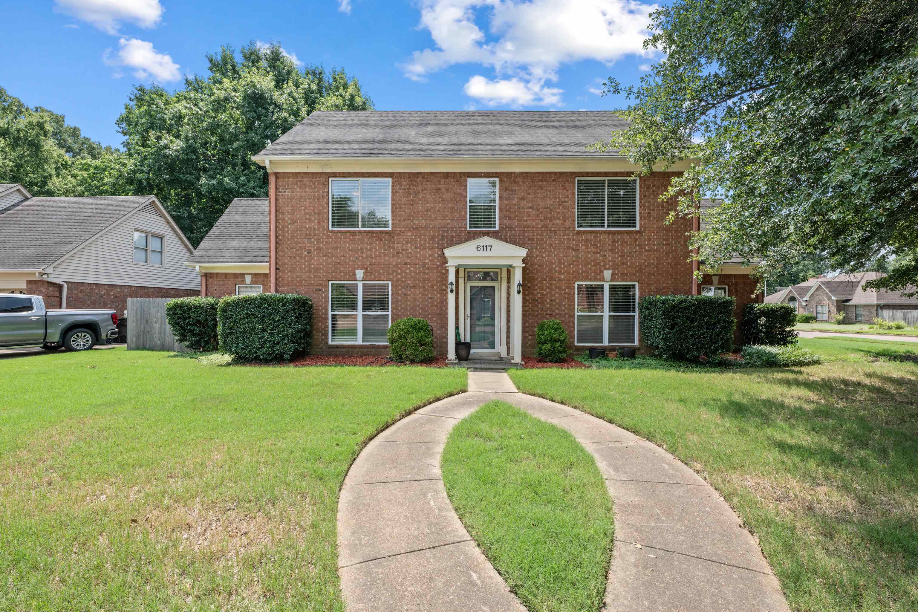 6117 YORKHILL DR Property Photo 1