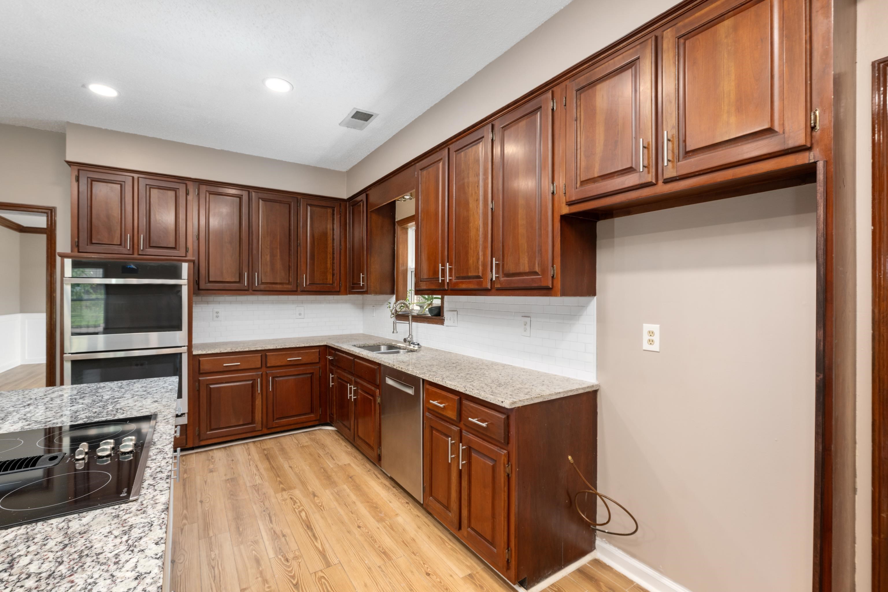 6117 Yorkhill Dr Property Photo 15