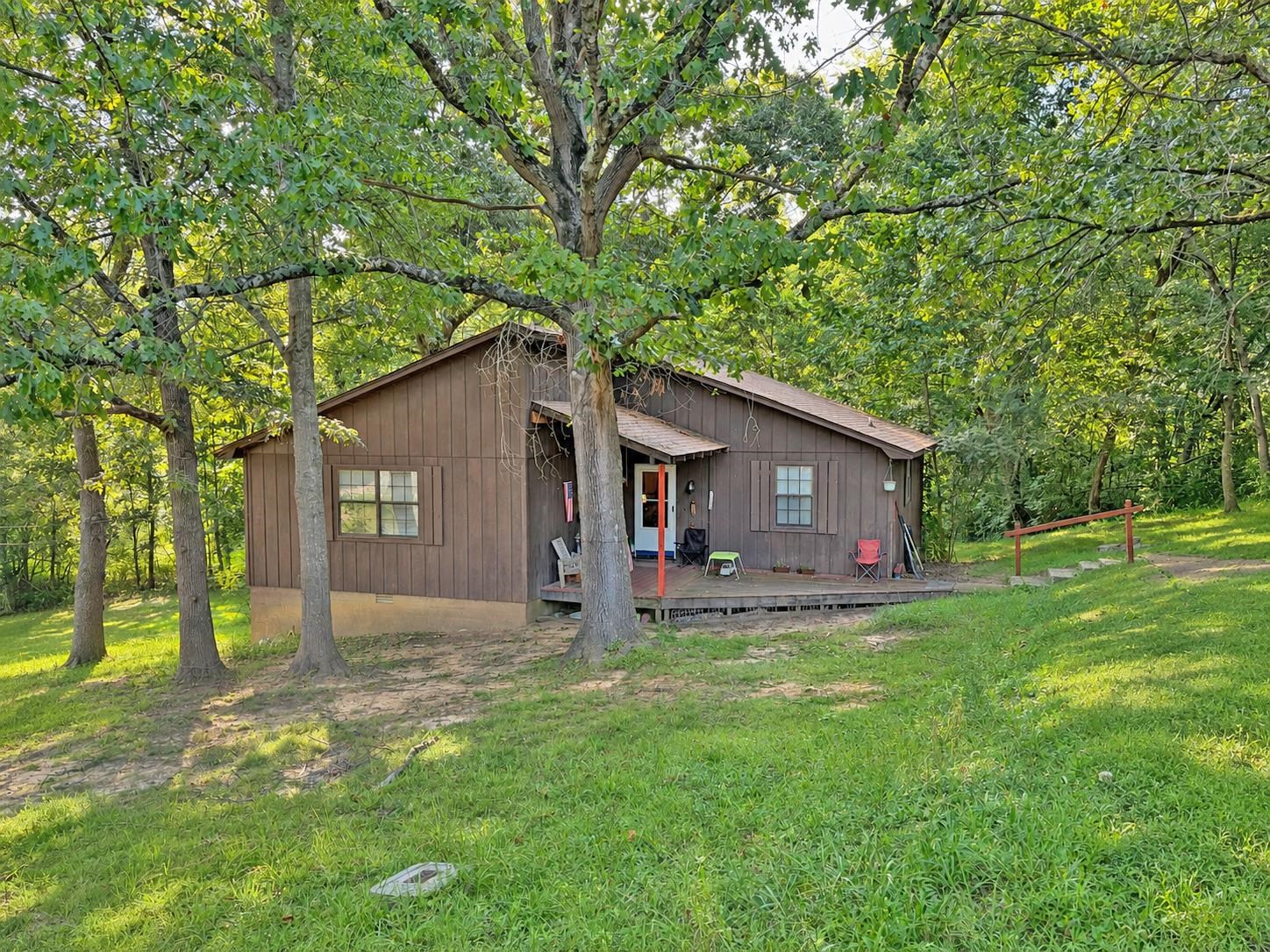 546 Florence Ave Property Photo 1