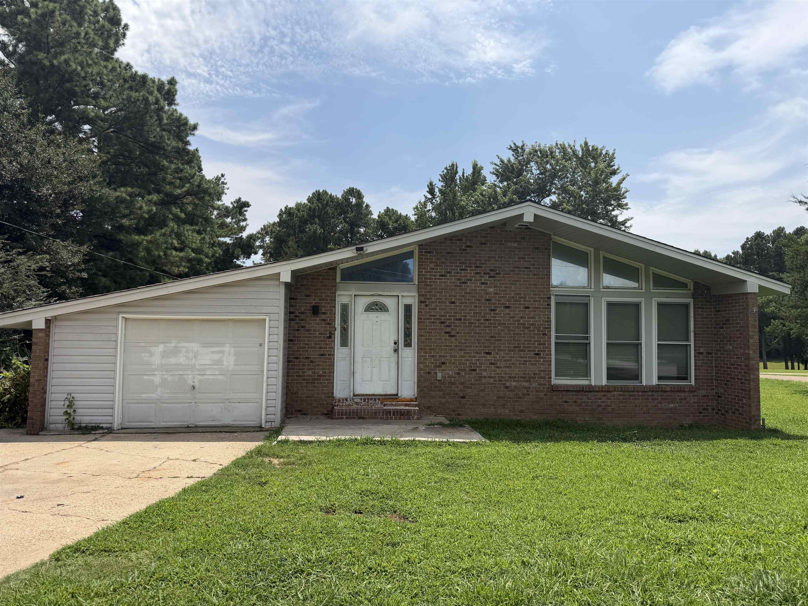 1343 Joe Joyner Rd Property Photo 1