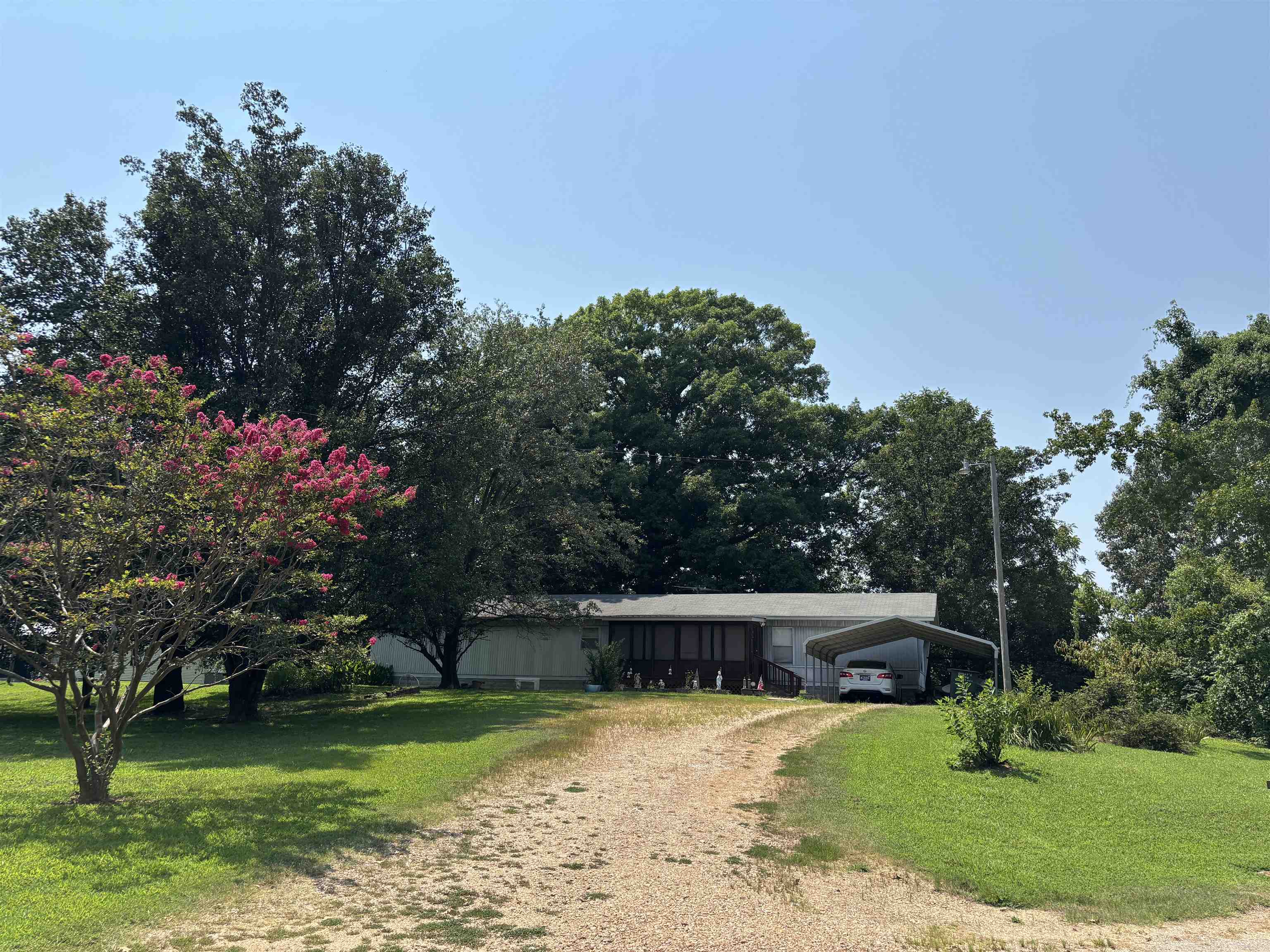 2990 Junius Lee Rd Property Photo 1