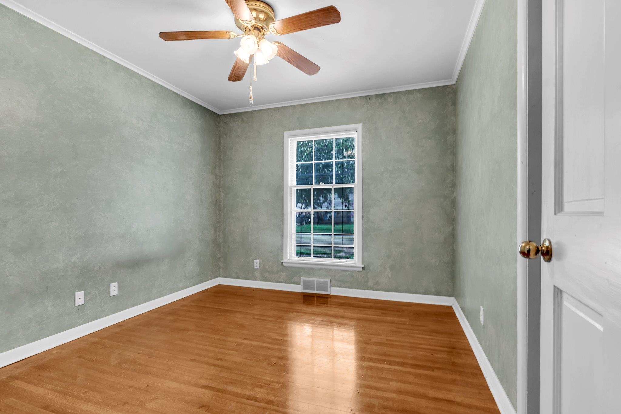 203 N Yates Rd Property Photo 12