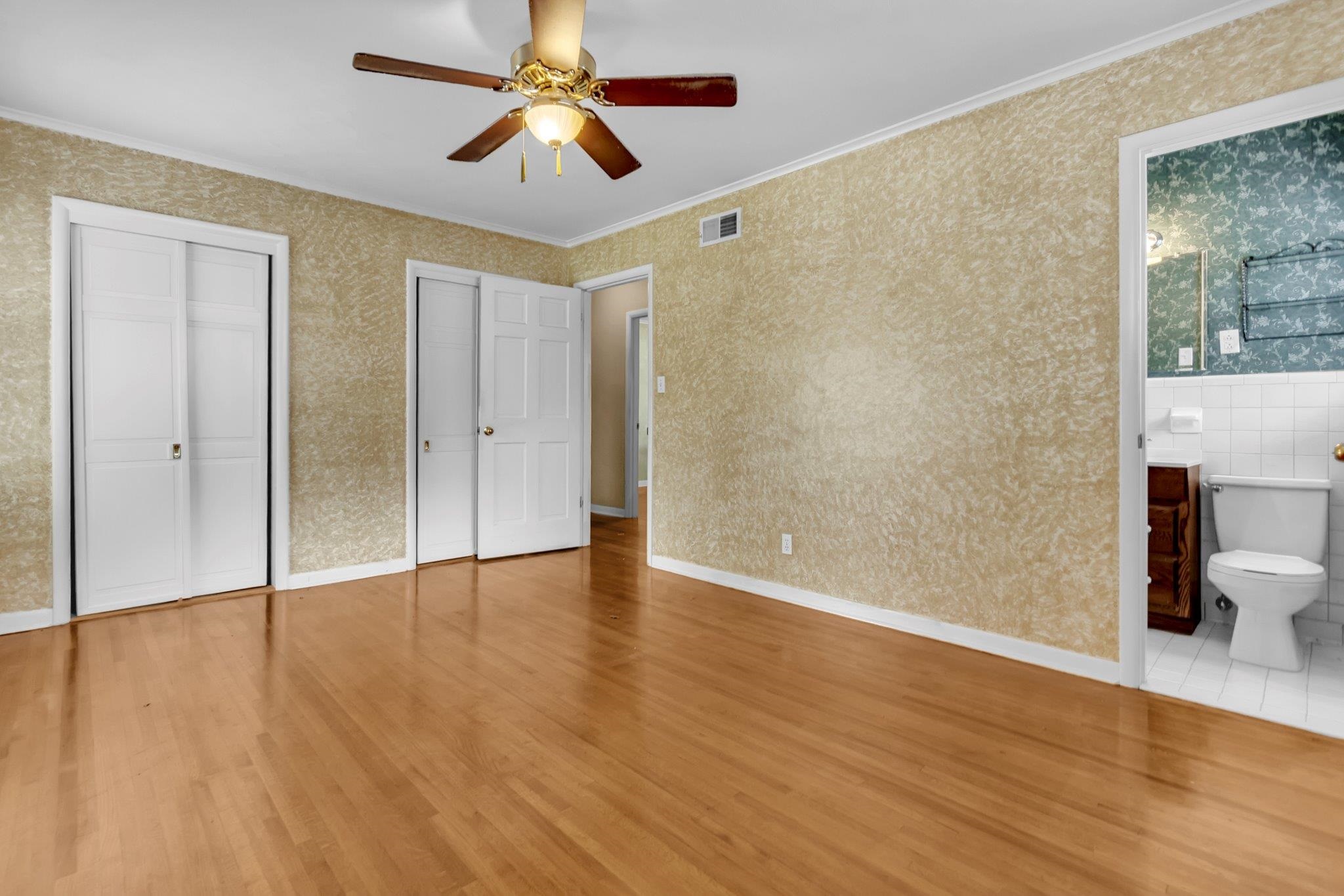 203 N Yates Rd Property Photo 15