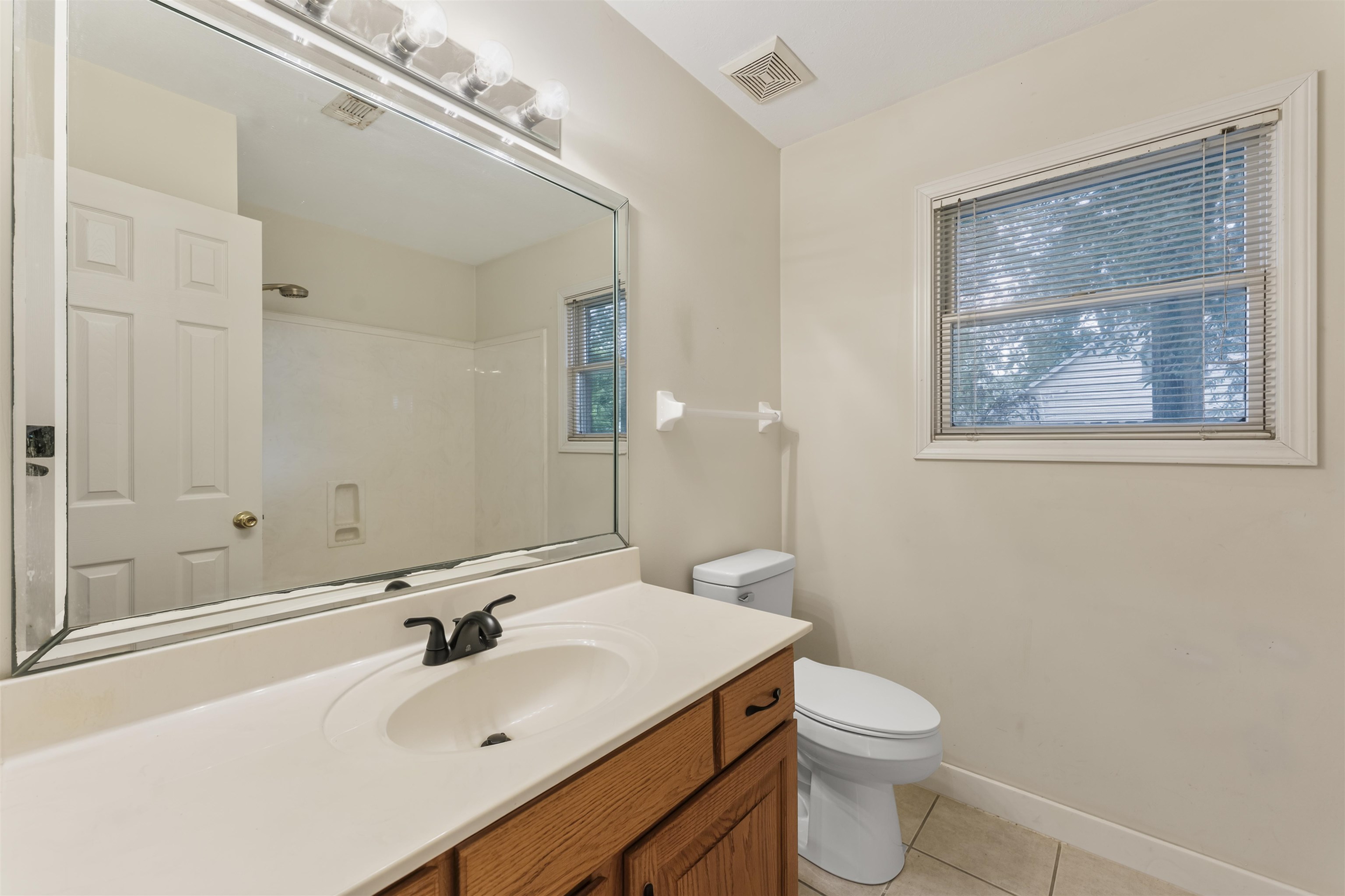4862 Laraine Dr Property Photo 22