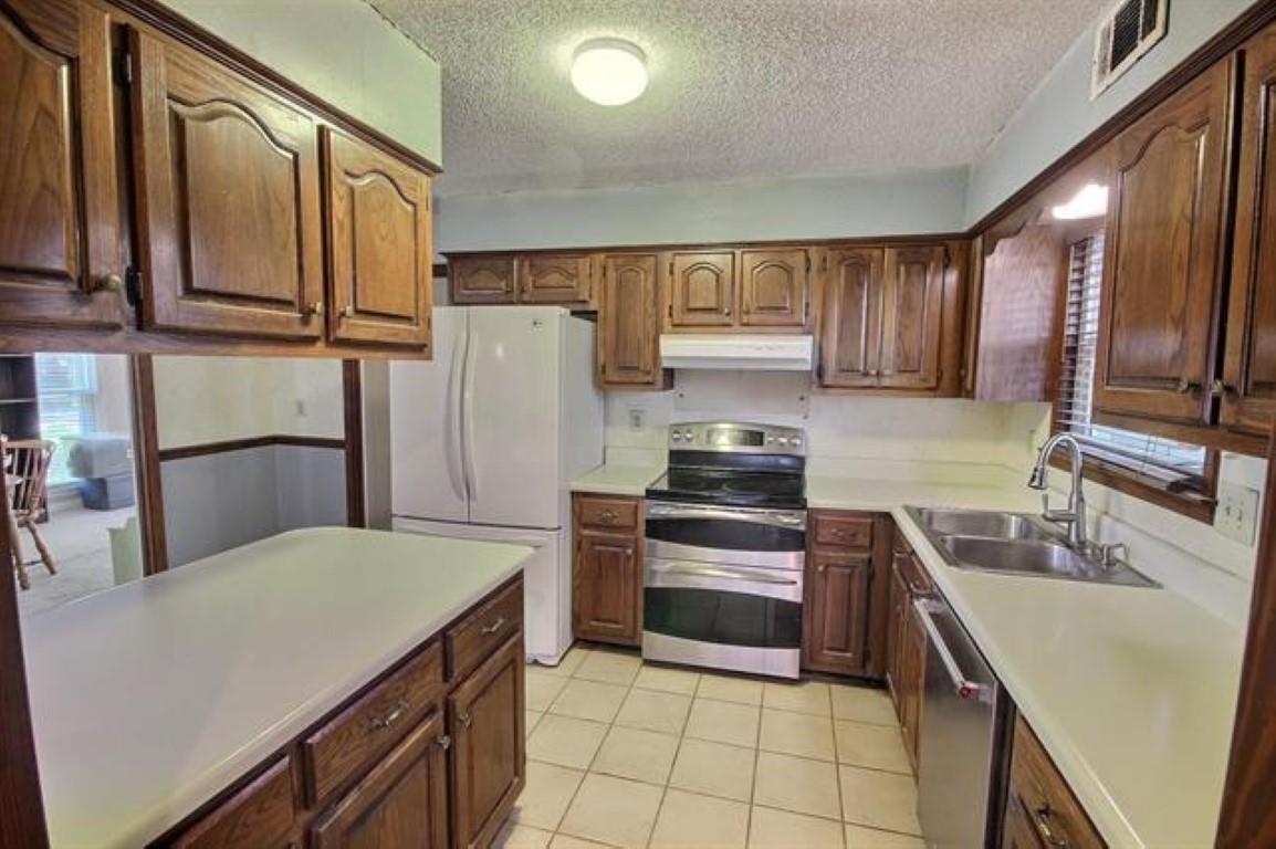 1946 Rolling Glen Cv Property Photo 2