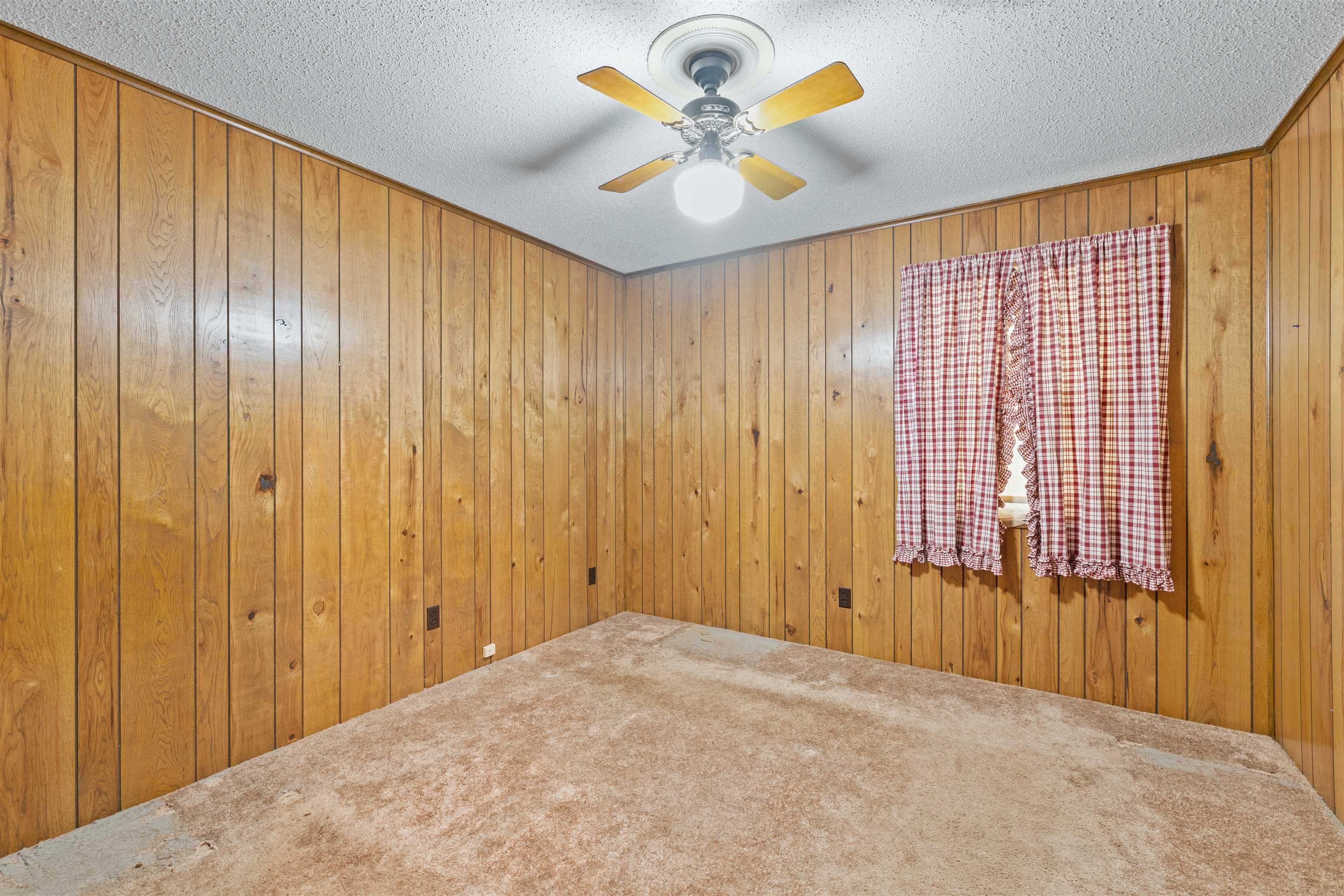 3960 Pikes Peak Ave Property Photo 16