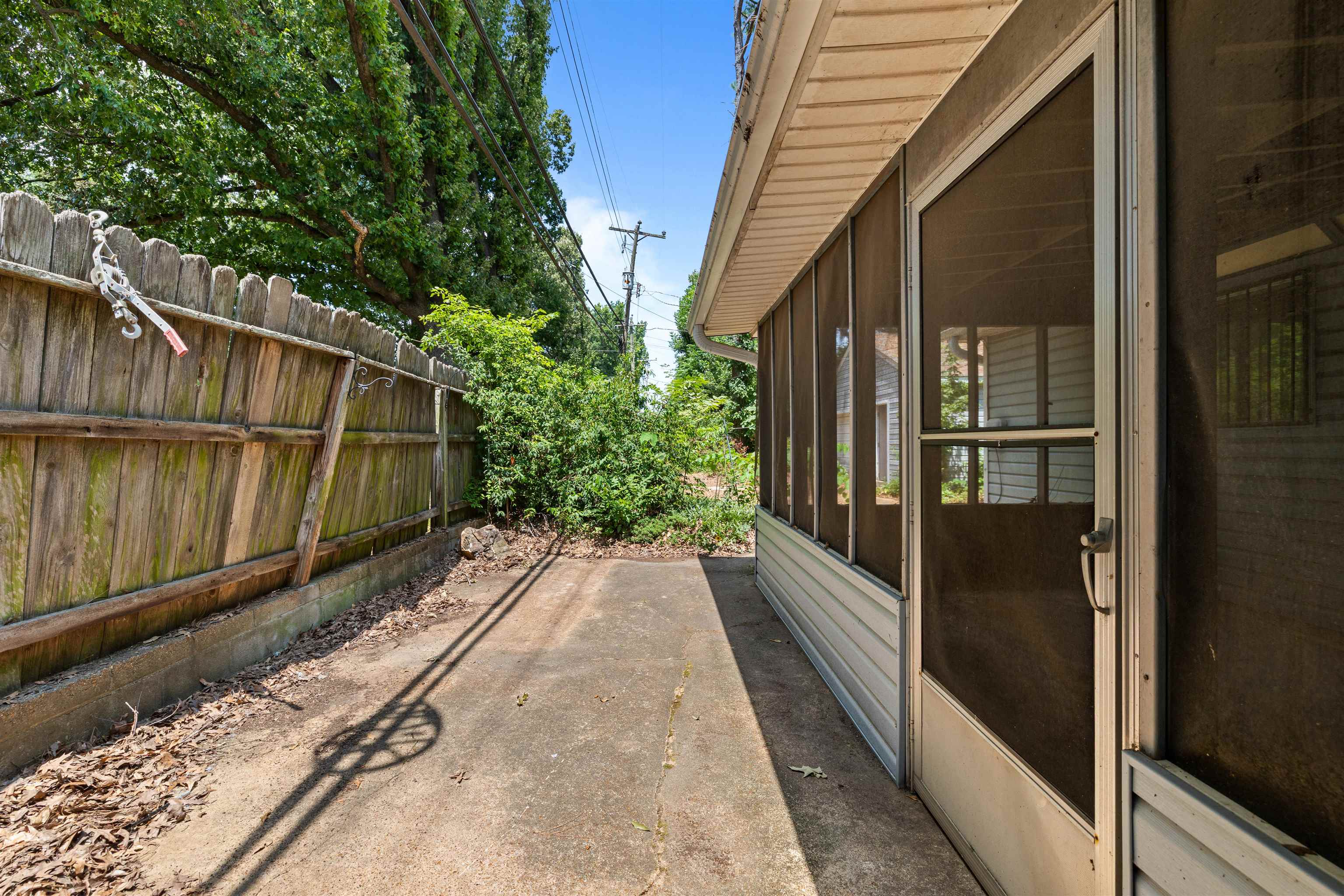 3960 Pikes Peak Ave Property Photo 25