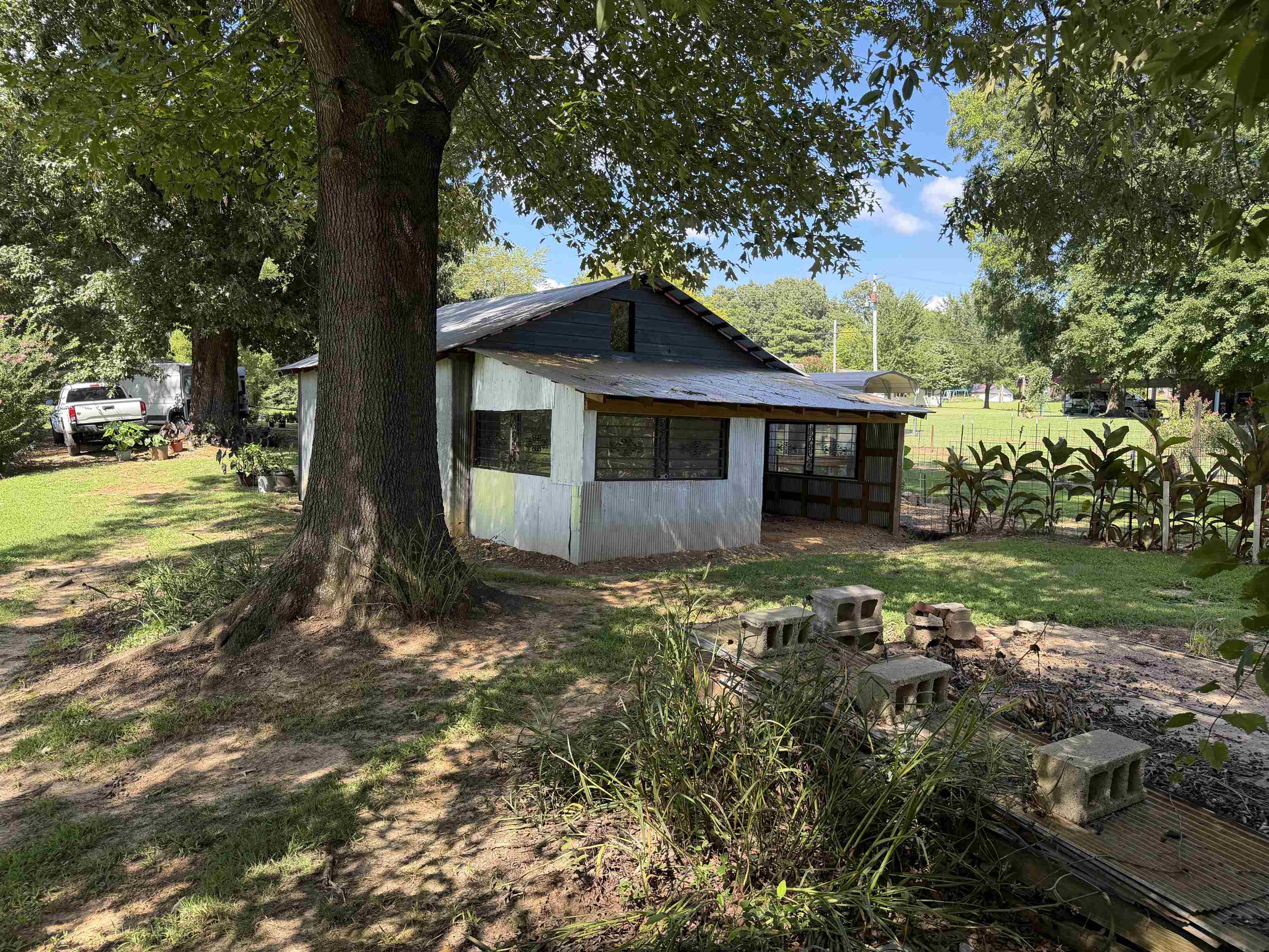 4190 Henderson Rd Property Photo 26