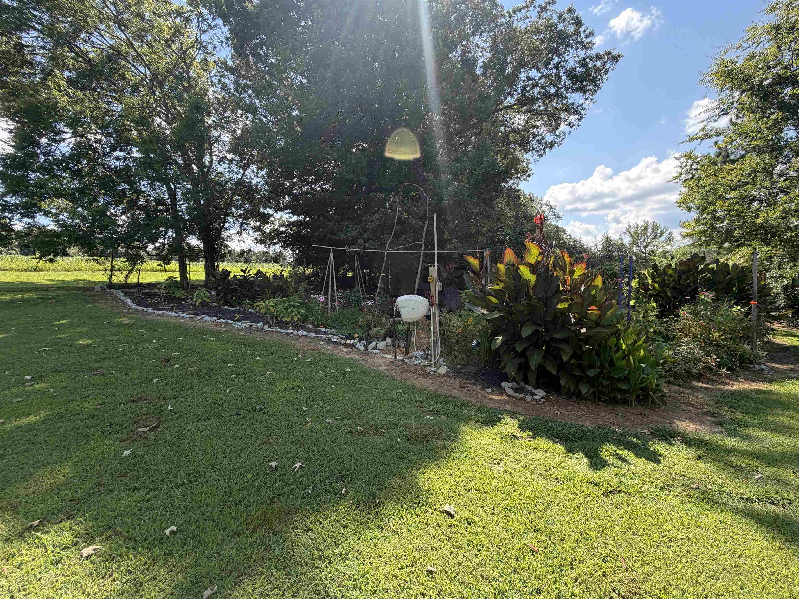 4190 Henderson Rd Property Photo 33