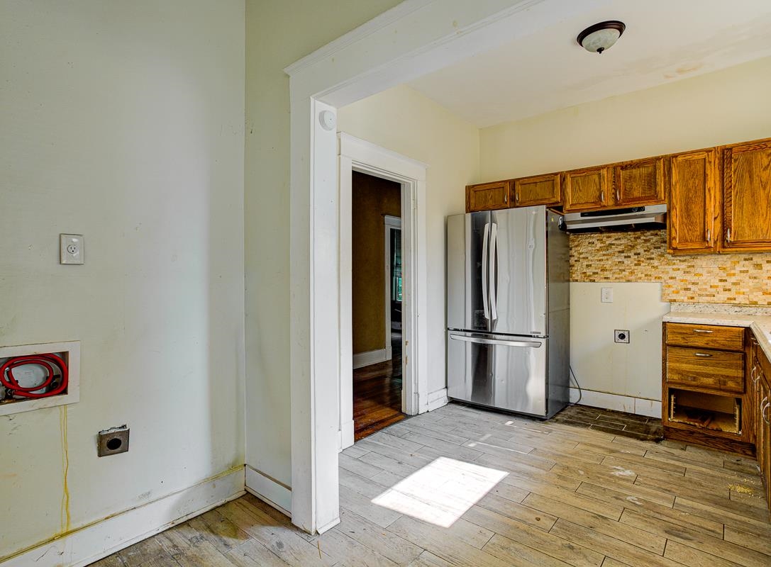 1371 S Parkway St E Property Photo 6