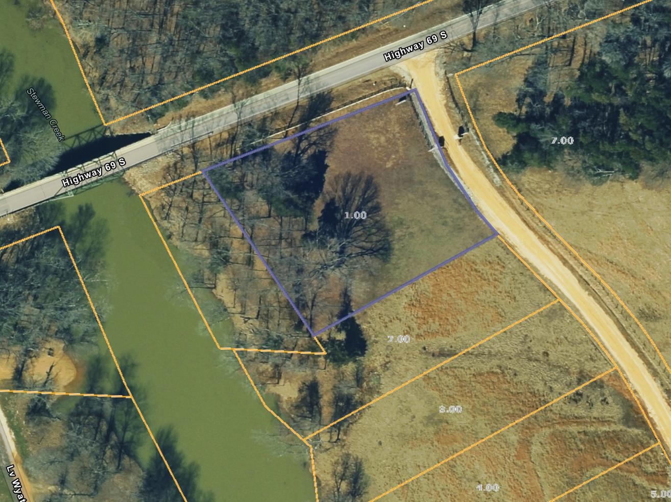 26 WATERWAY DR Property Photo 1