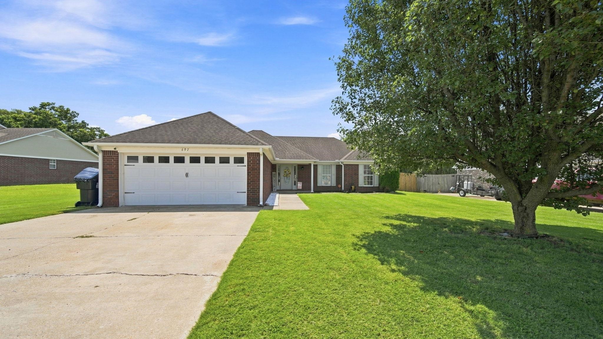 697 Bloomington Dr Property Photo 2