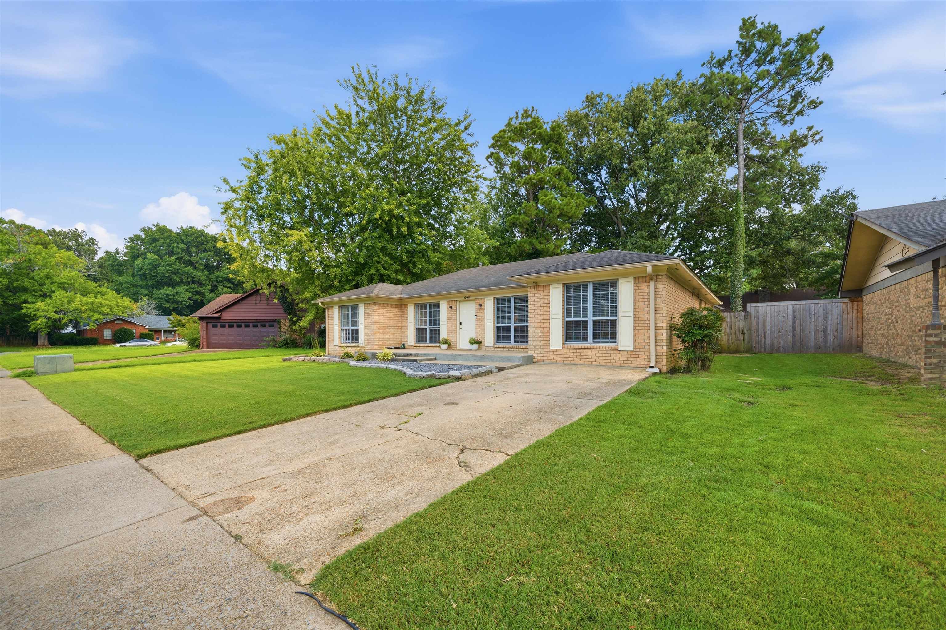 6409 GILLHAM DR Property Photo 1