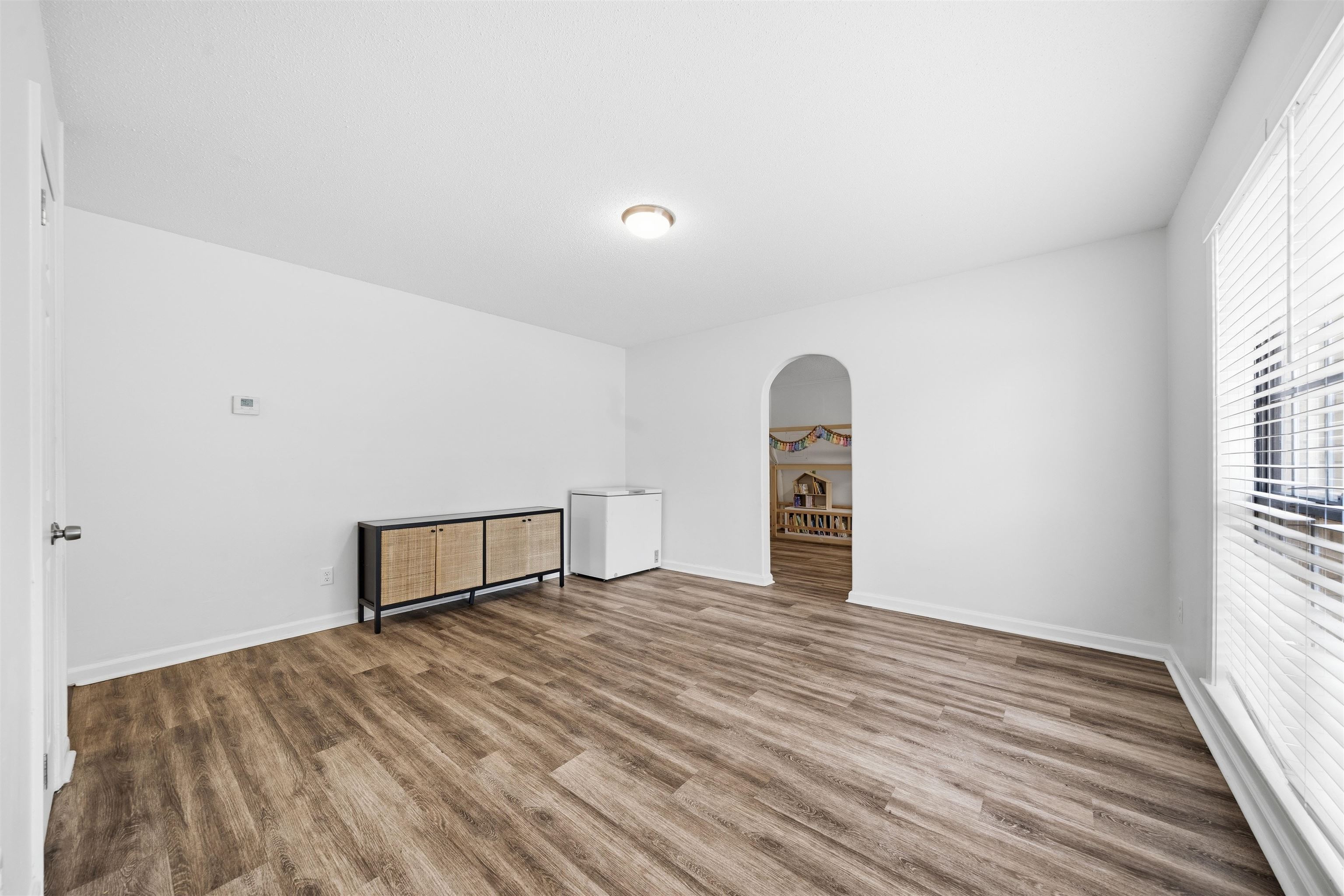 6409 Gillham Dr Property Photo 7