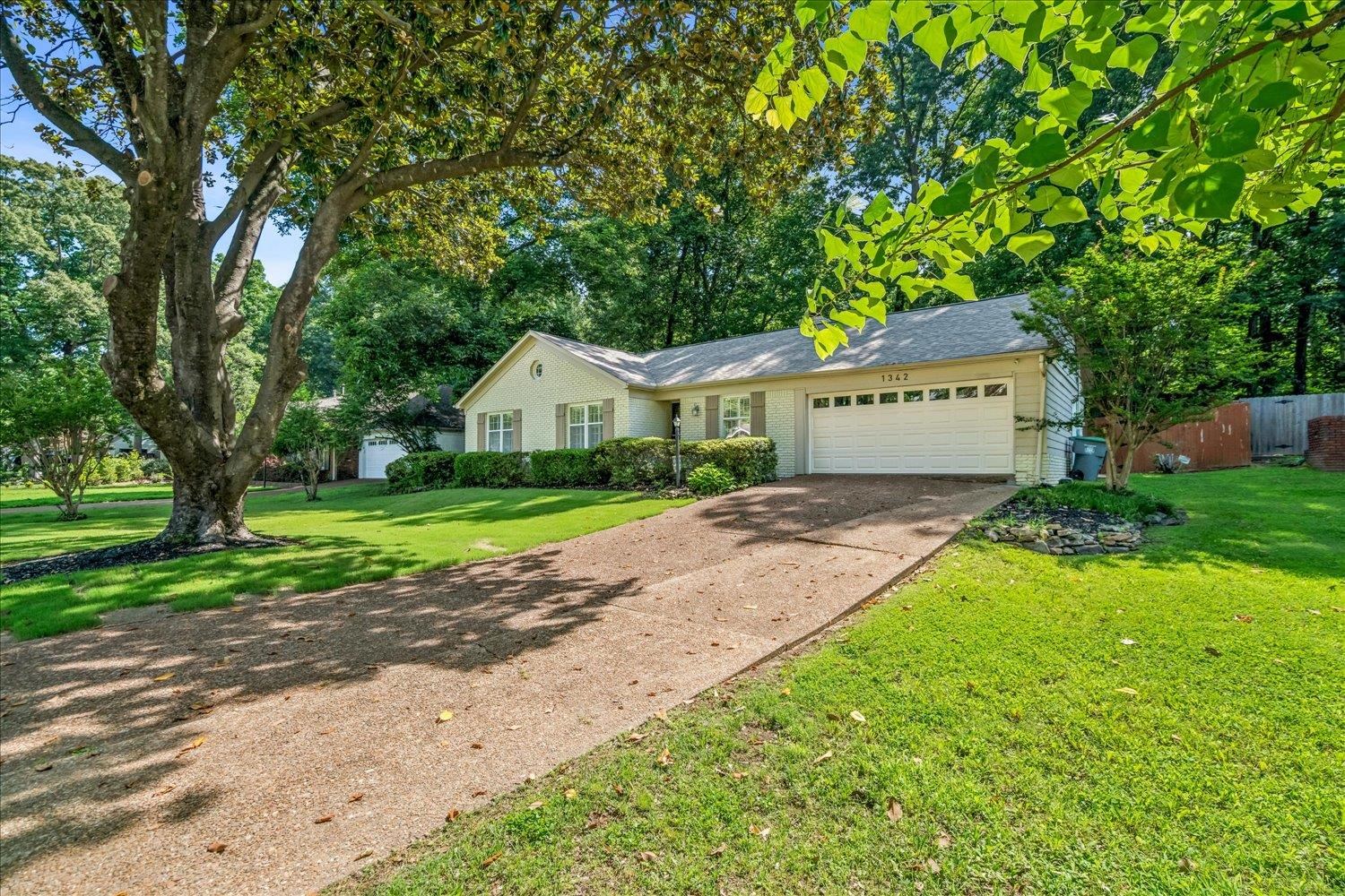 1342 E Rolling Oaks Dr Property Photo 20