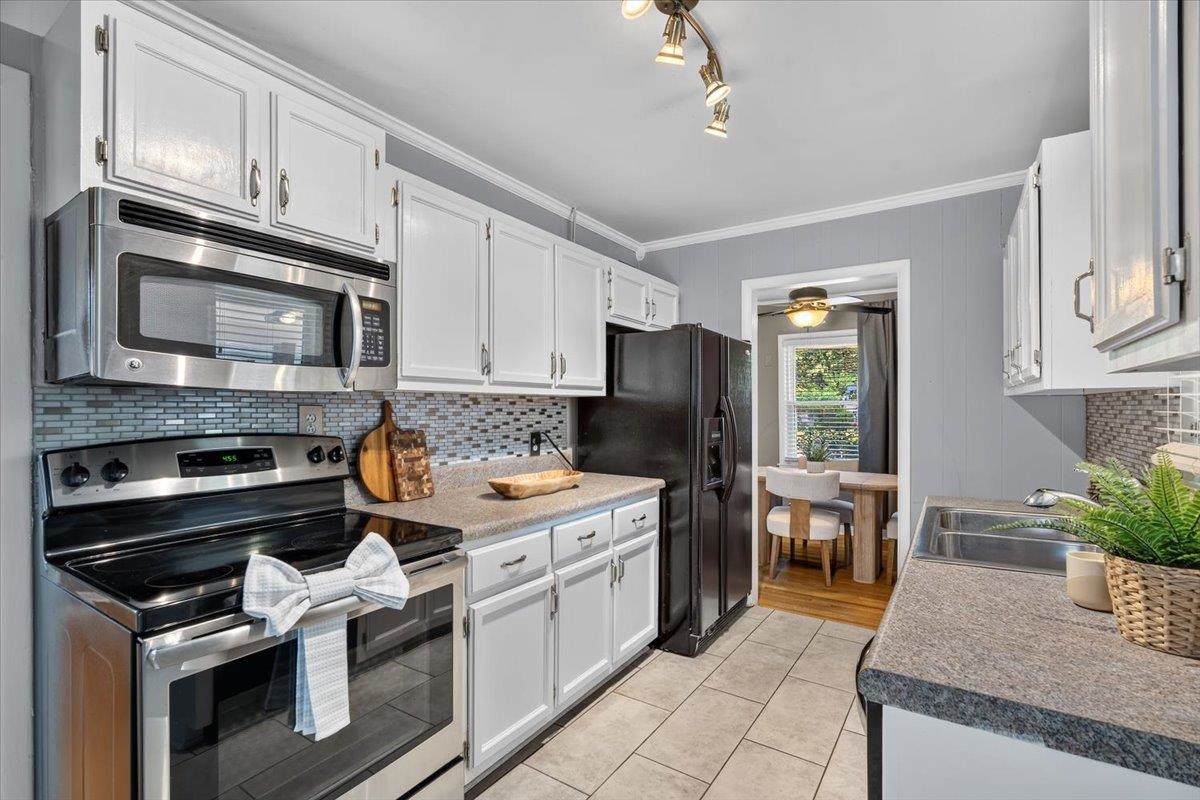 5098 Sea Isle Rd Property Photo 4