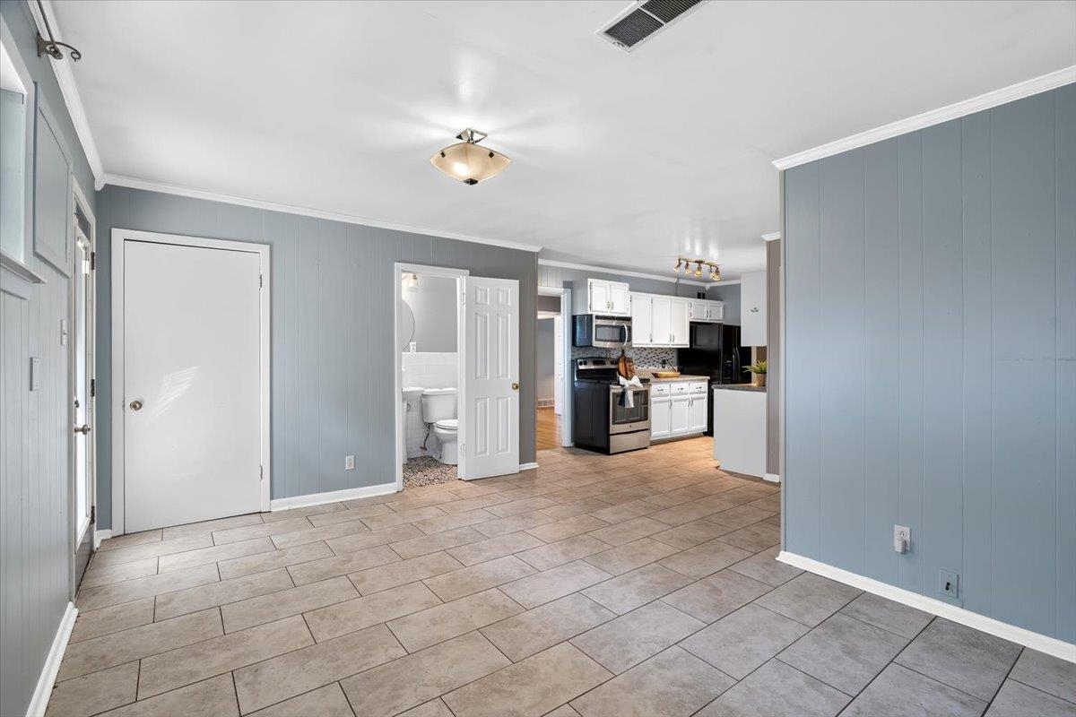 5098 Sea Isle Rd Property Photo 5