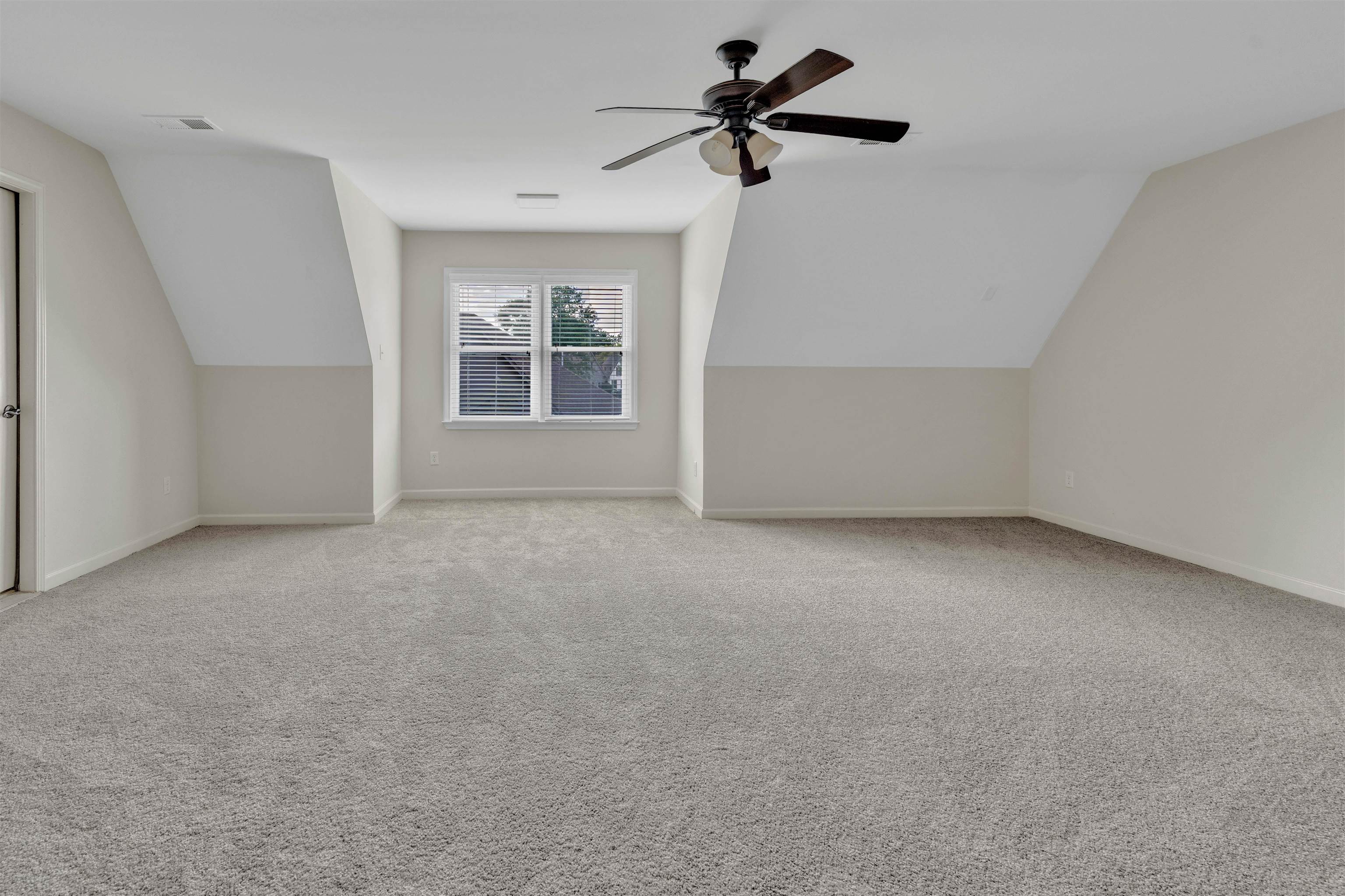 246 Spacious Sky Cv Property Photo 32