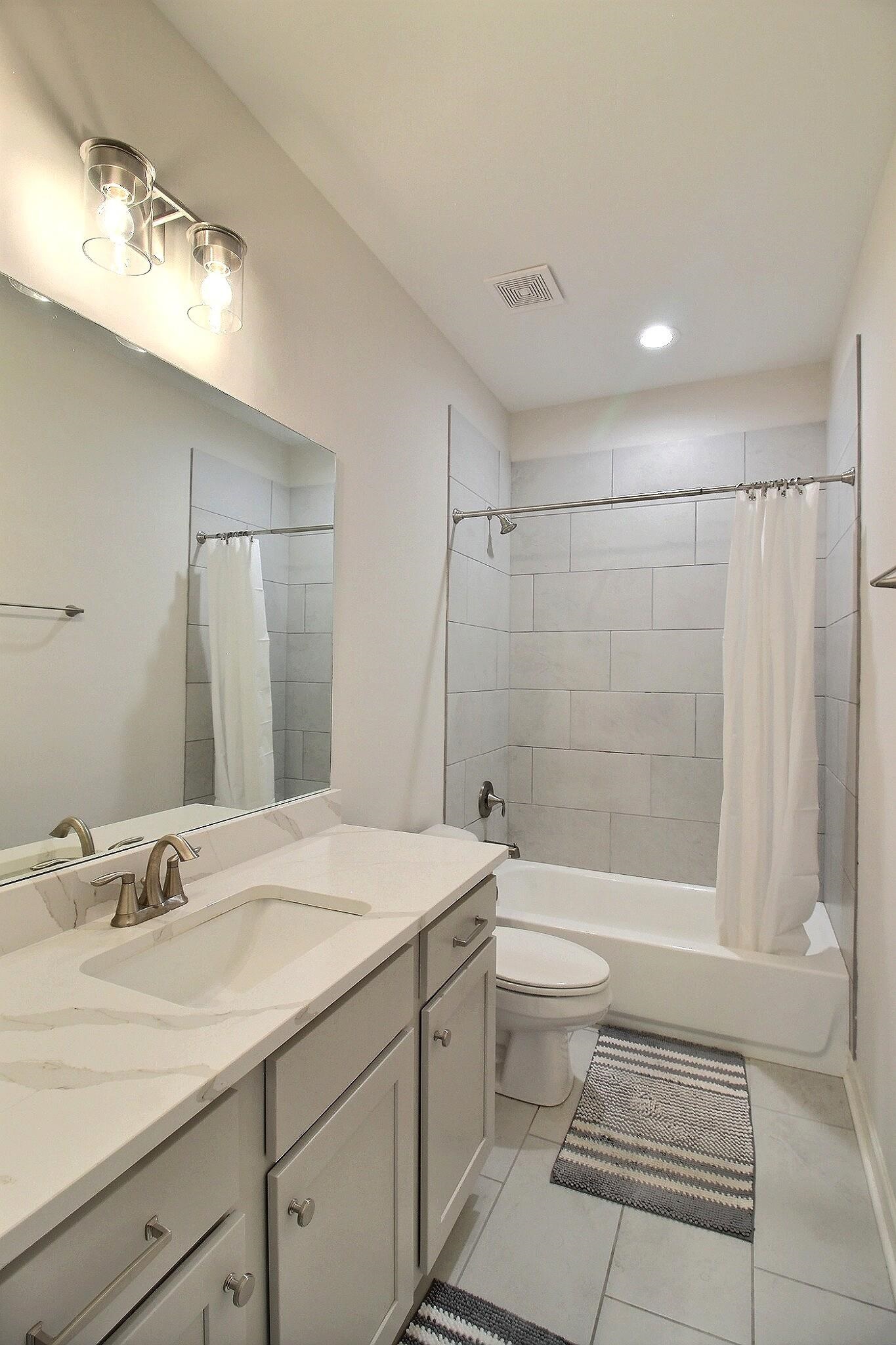 15 Grays Hollow Dr Property Photo 16