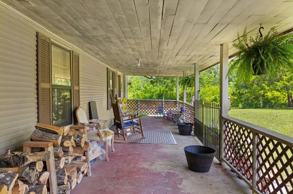 890 Fitts-ross Rd Rd Property Photo 3