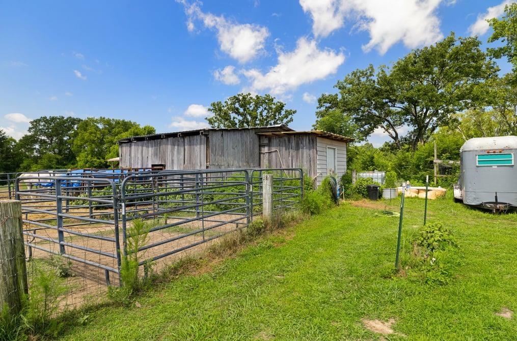 890 Fitts-ross Rd Rd Property Photo 17
