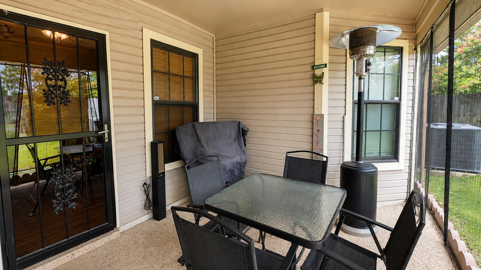 6652 Boylston Dr Property Photo 21