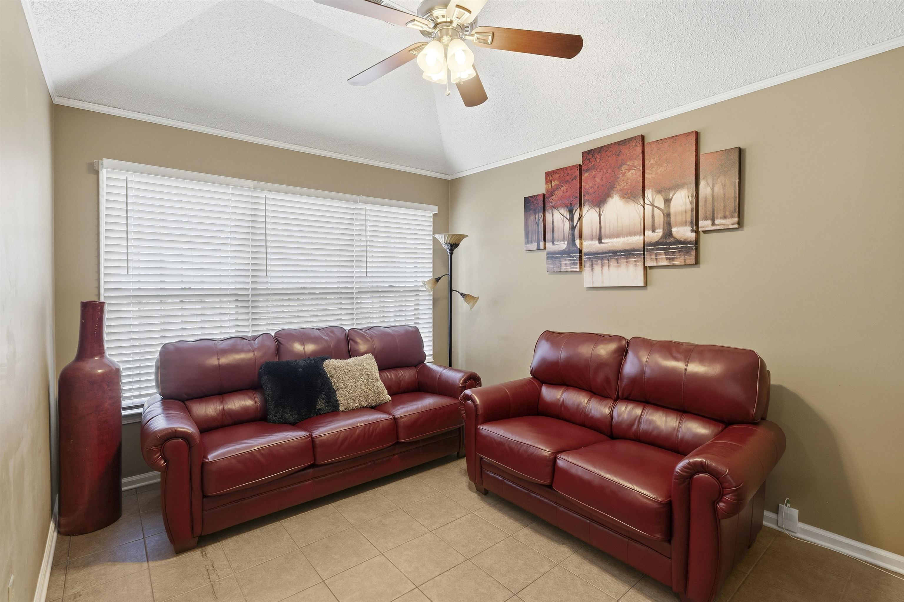 6756 Devenshire Ln Property Photo 13