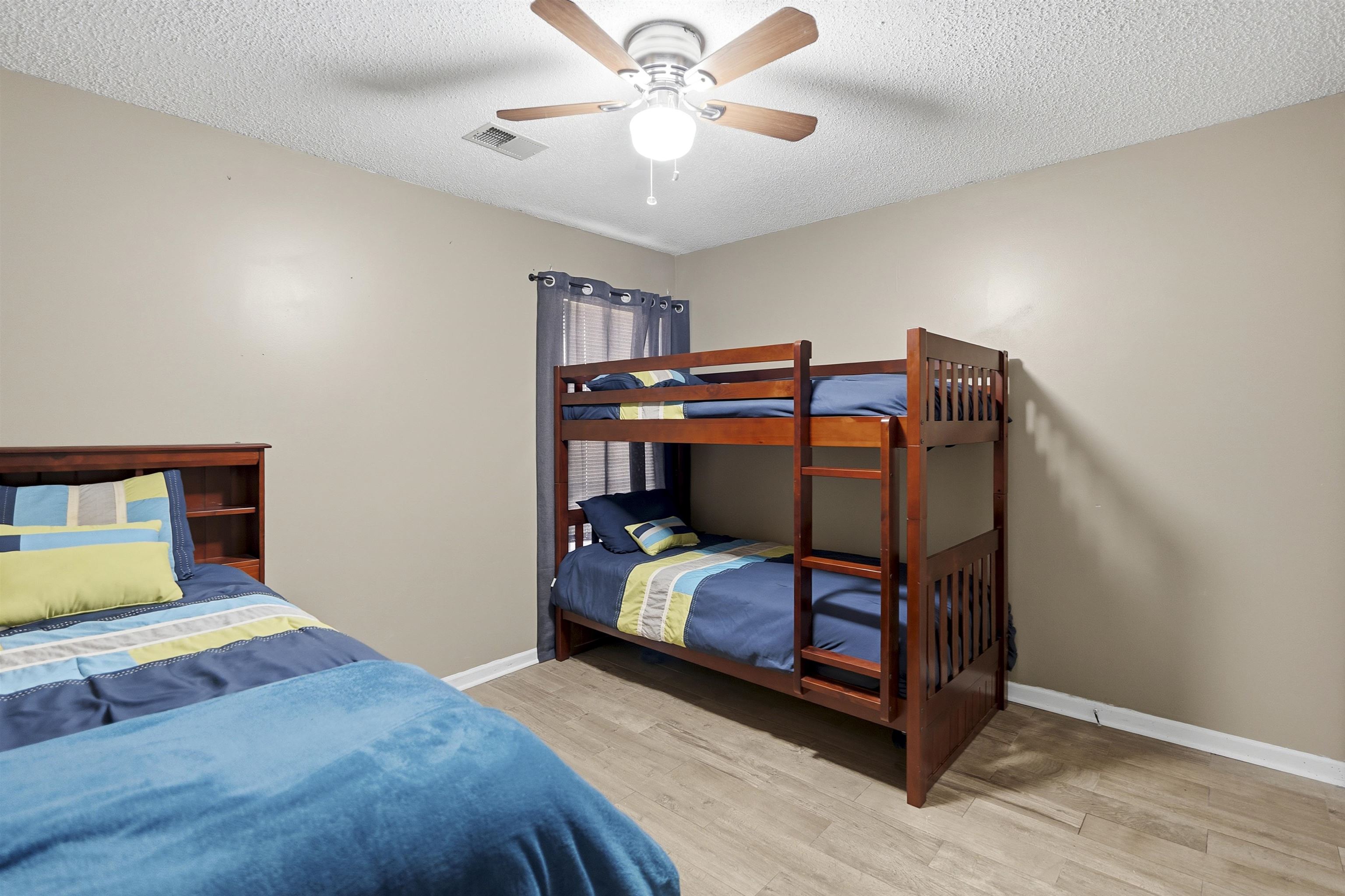 6756 Devenshire Ln Property Photo 15