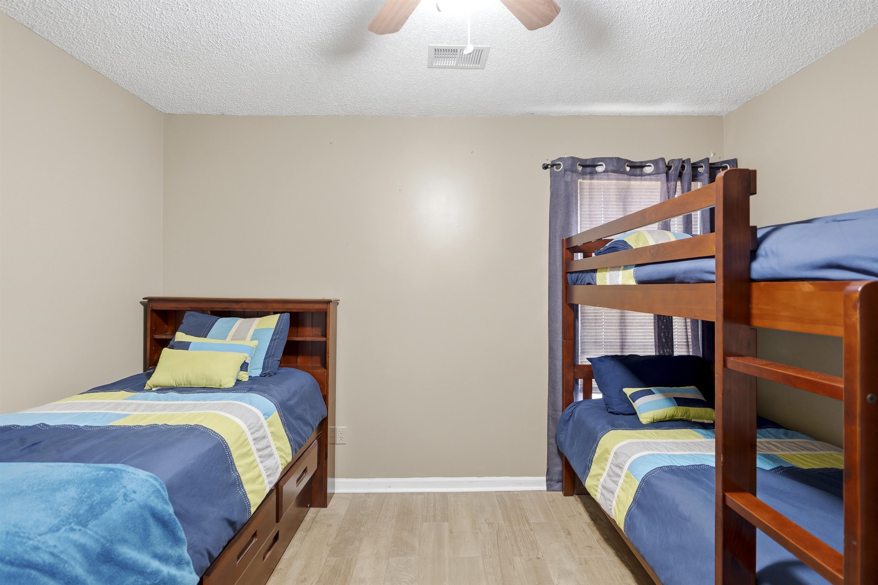 6756 Devenshire Ln Property Photo 16
