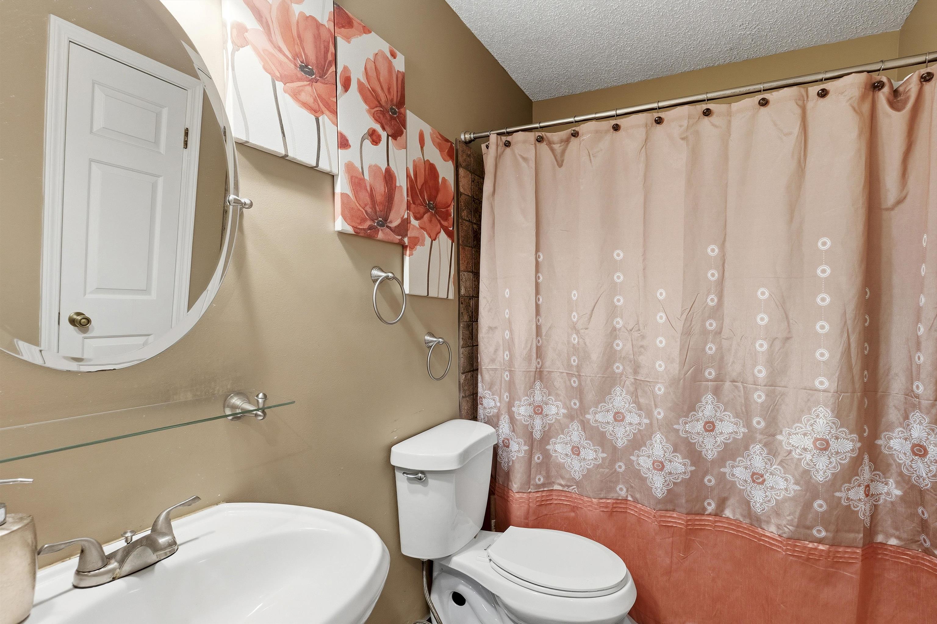 6756 Devenshire Ln Property Photo 17