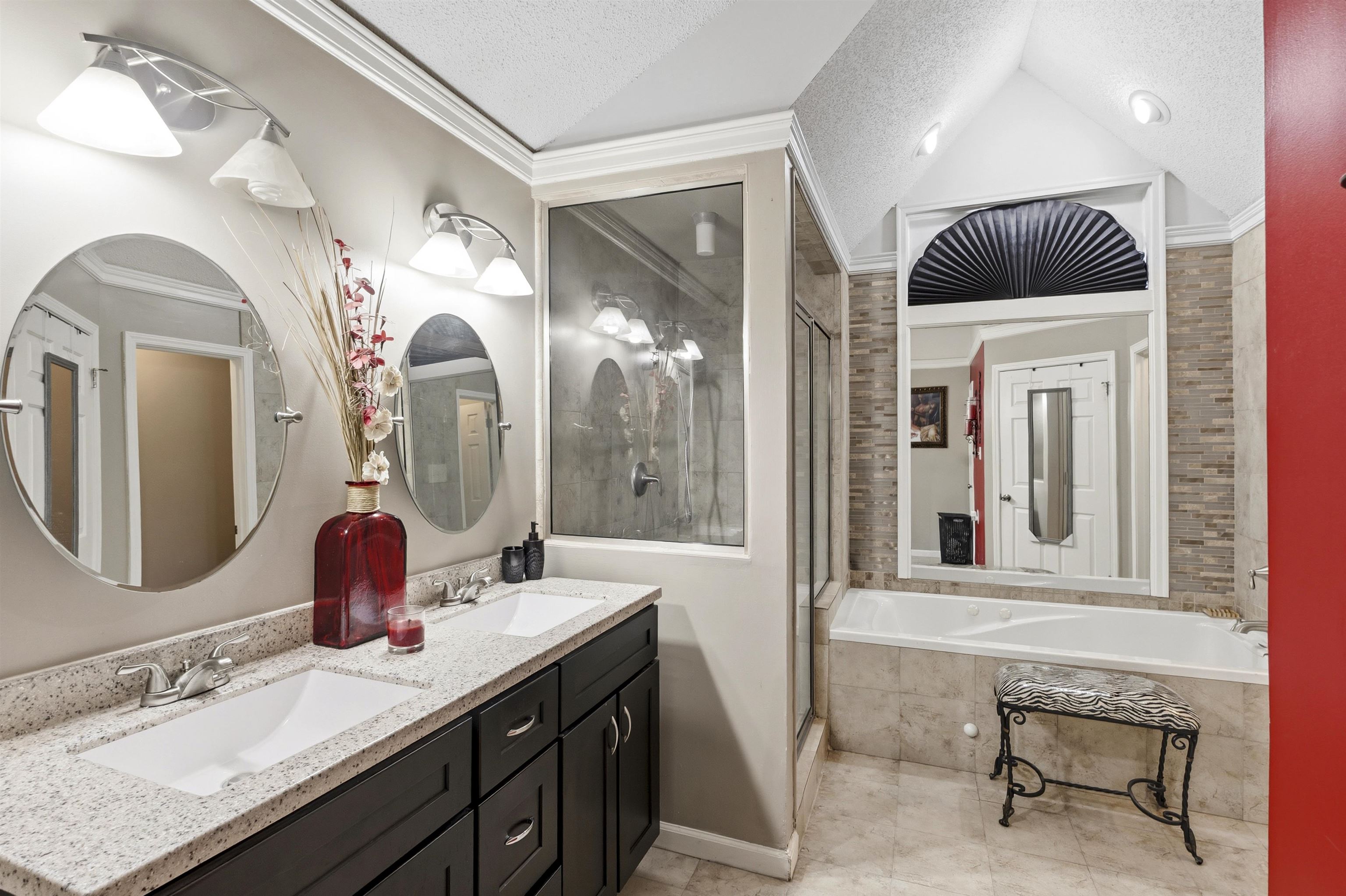 6756 Devenshire Ln Property Photo 21