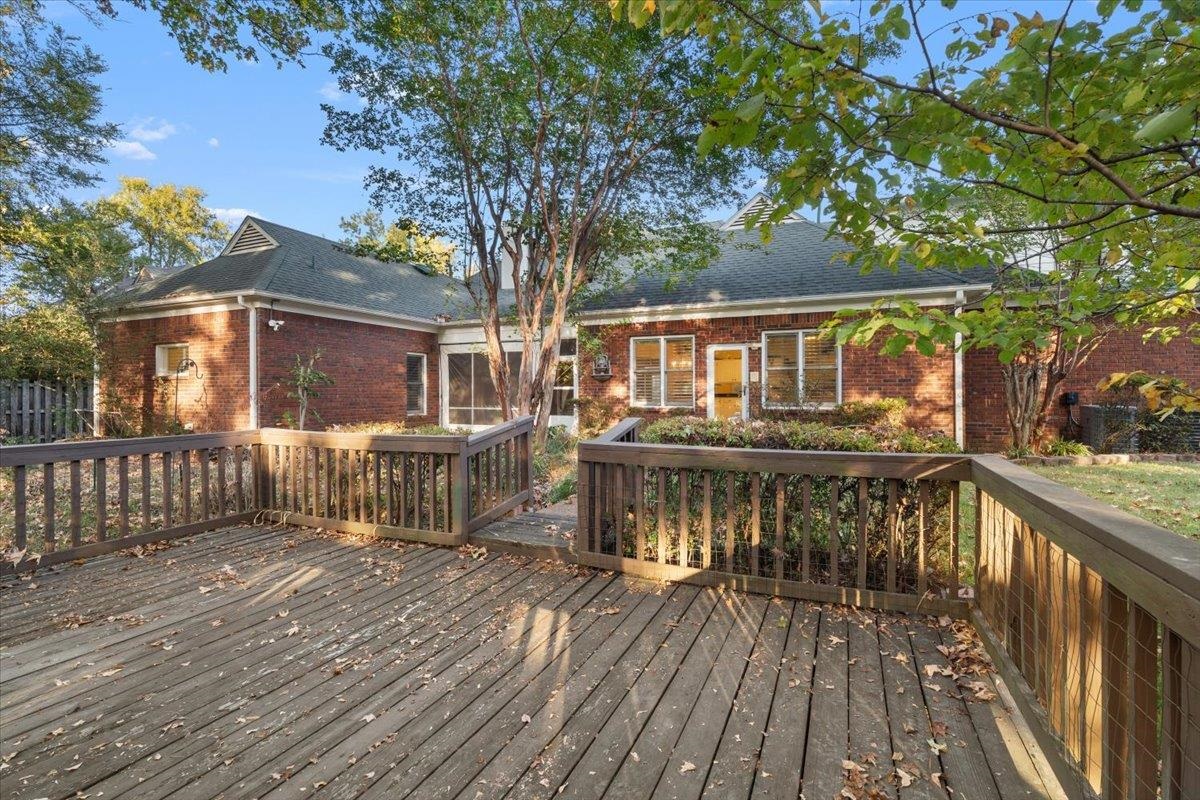4197 Blackheath Dr Property Photo 8